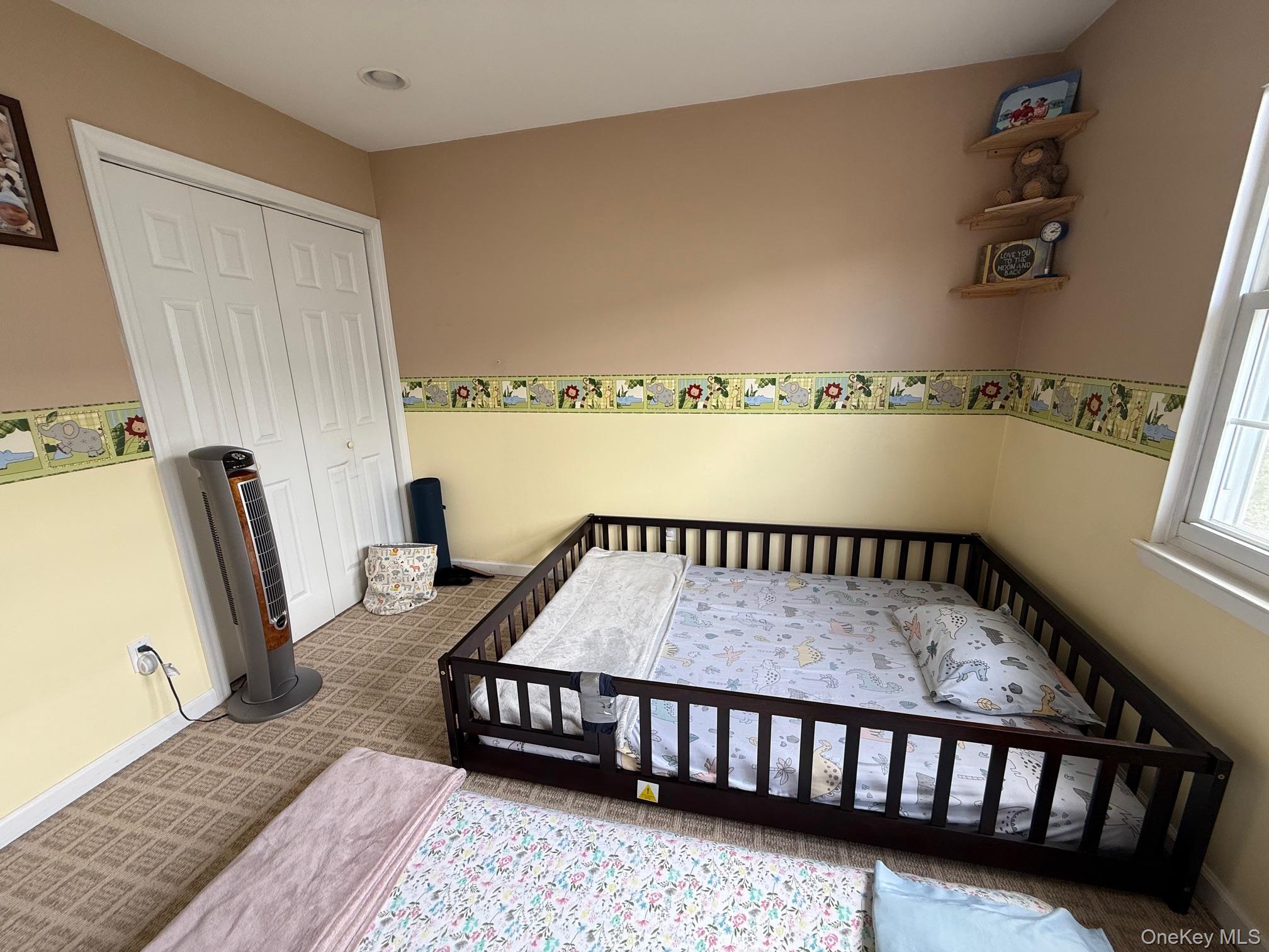 37 Stratford Green, Farmingdale, NY 11735