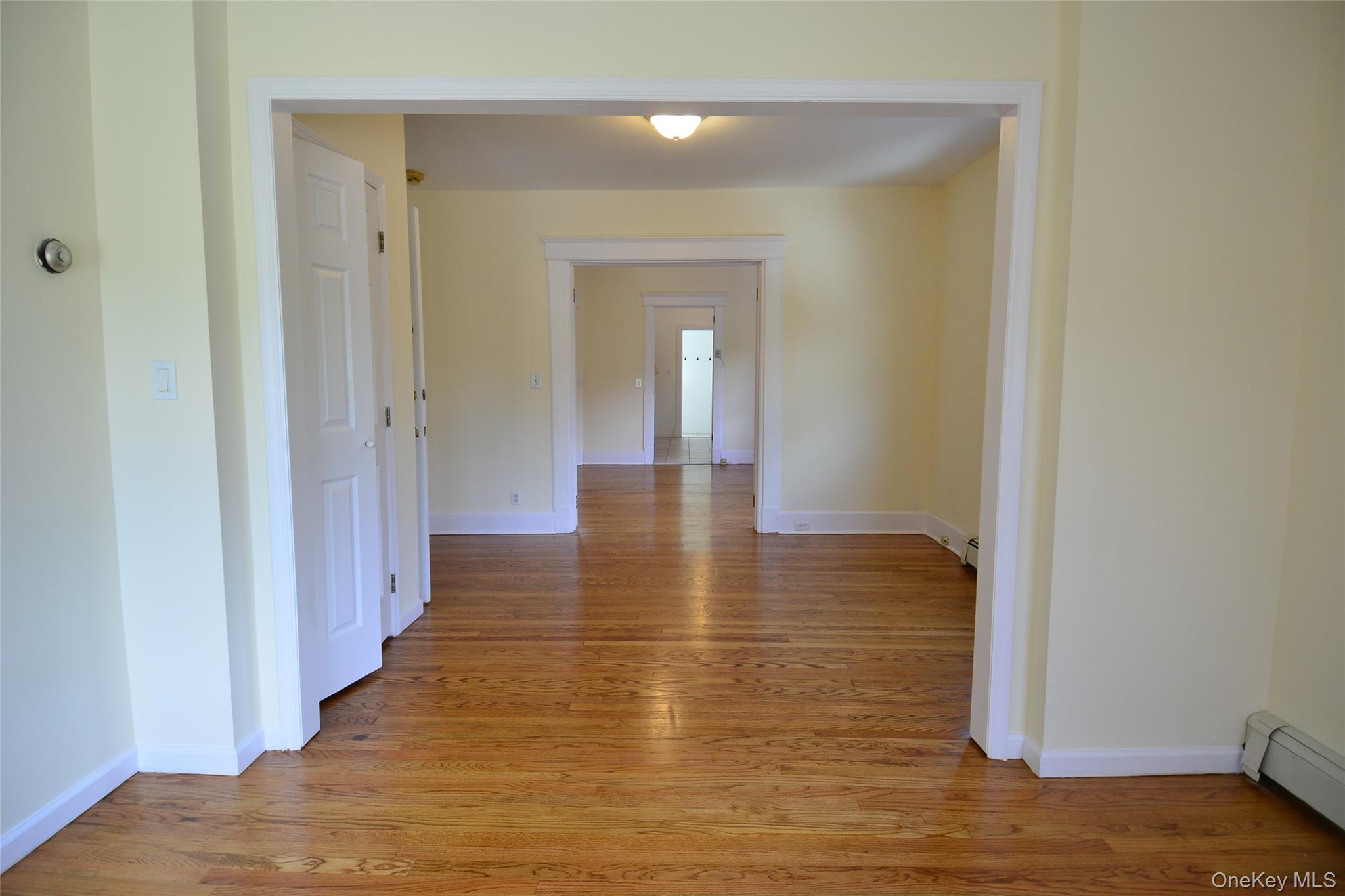 42 Glen Road, Eastchester, NY 10709