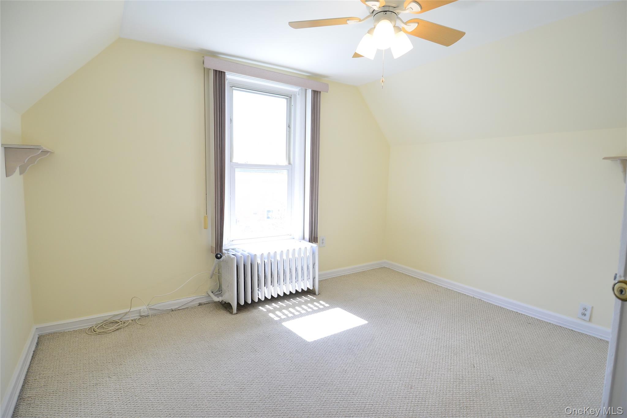 42 Glen Road, Eastchester, NY 10709