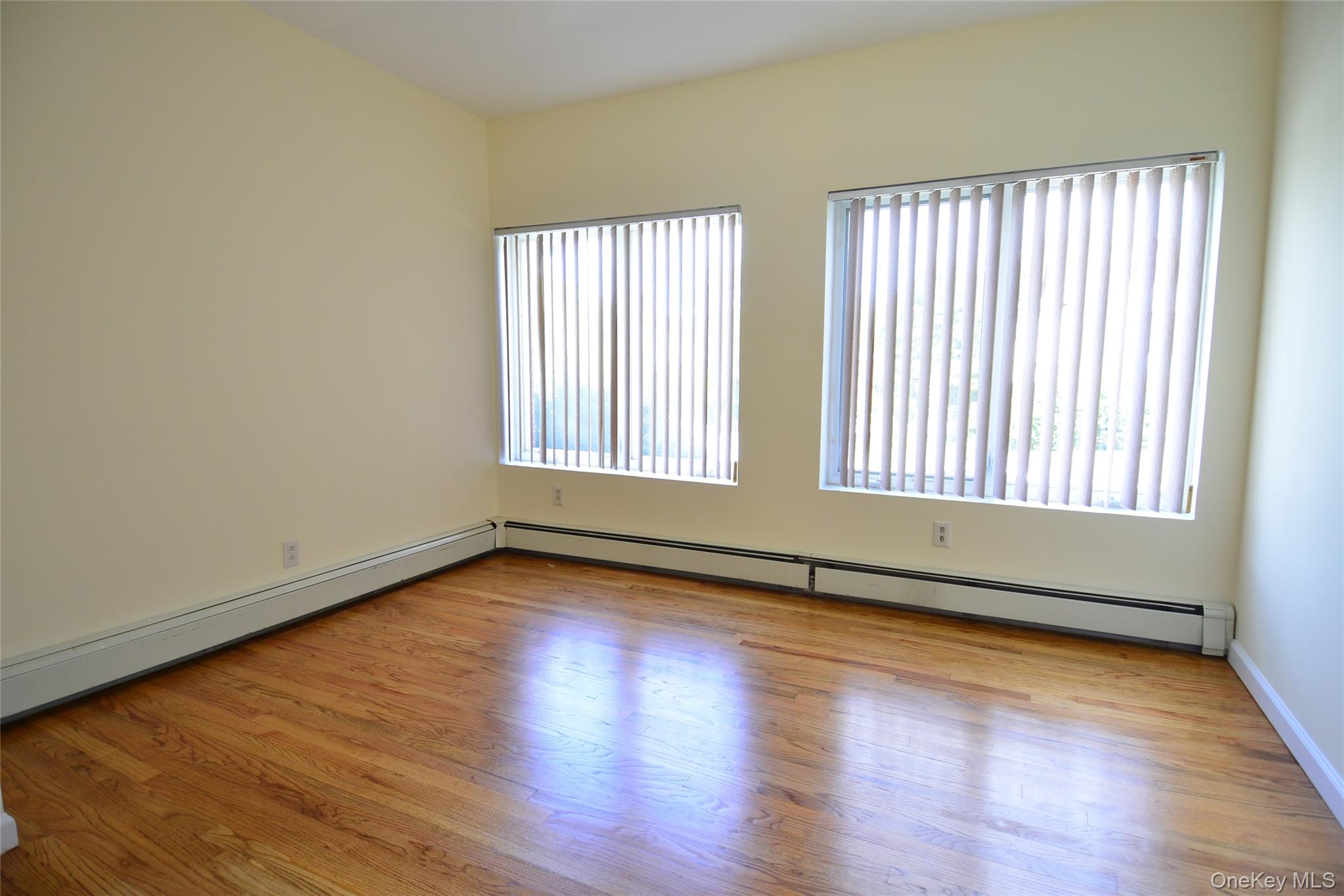 42 Glen Road, Eastchester, NY 10709