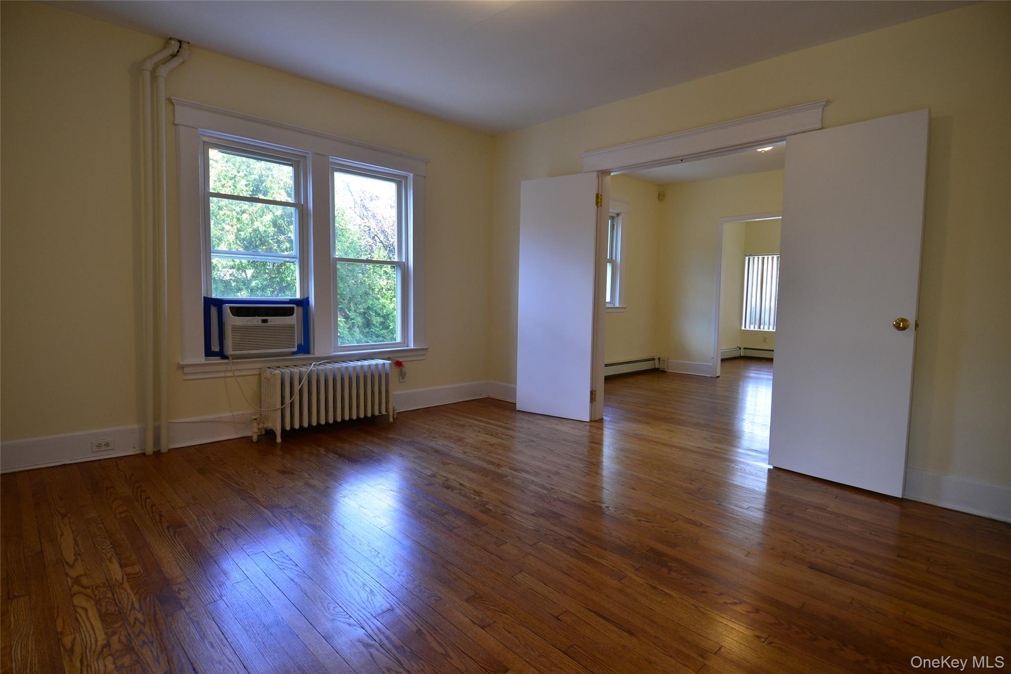 42 Glen Road, Eastchester, NY 10709