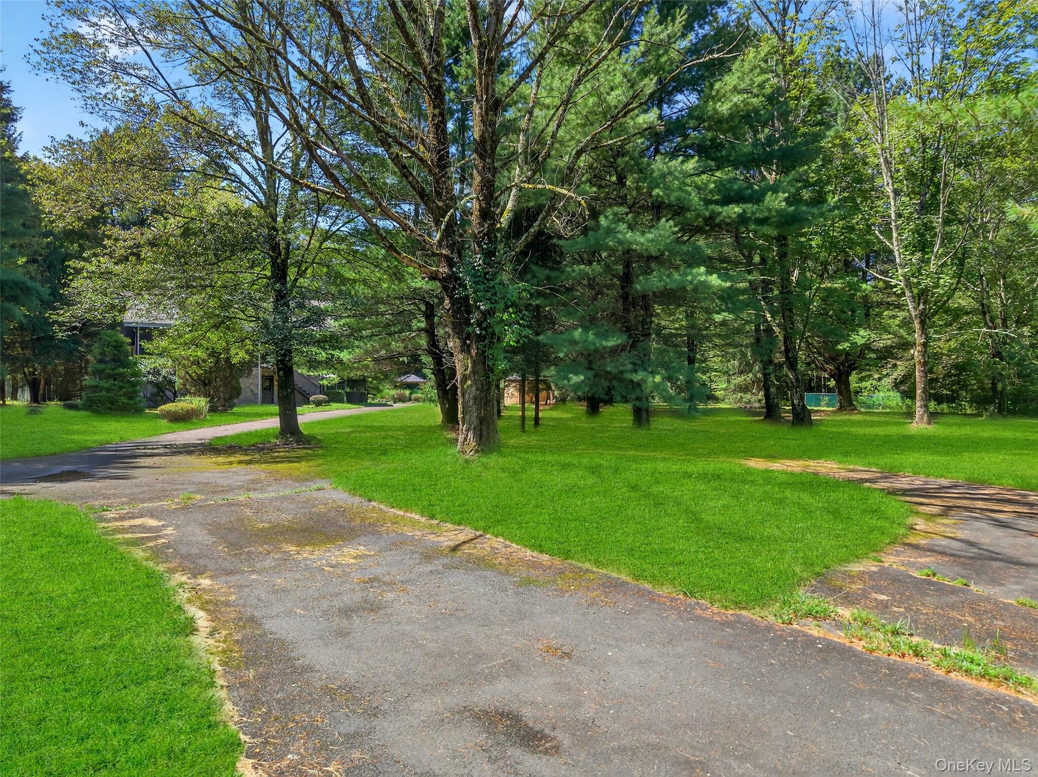 1441 Ulster Heights Road, Ellenville, NY 12428