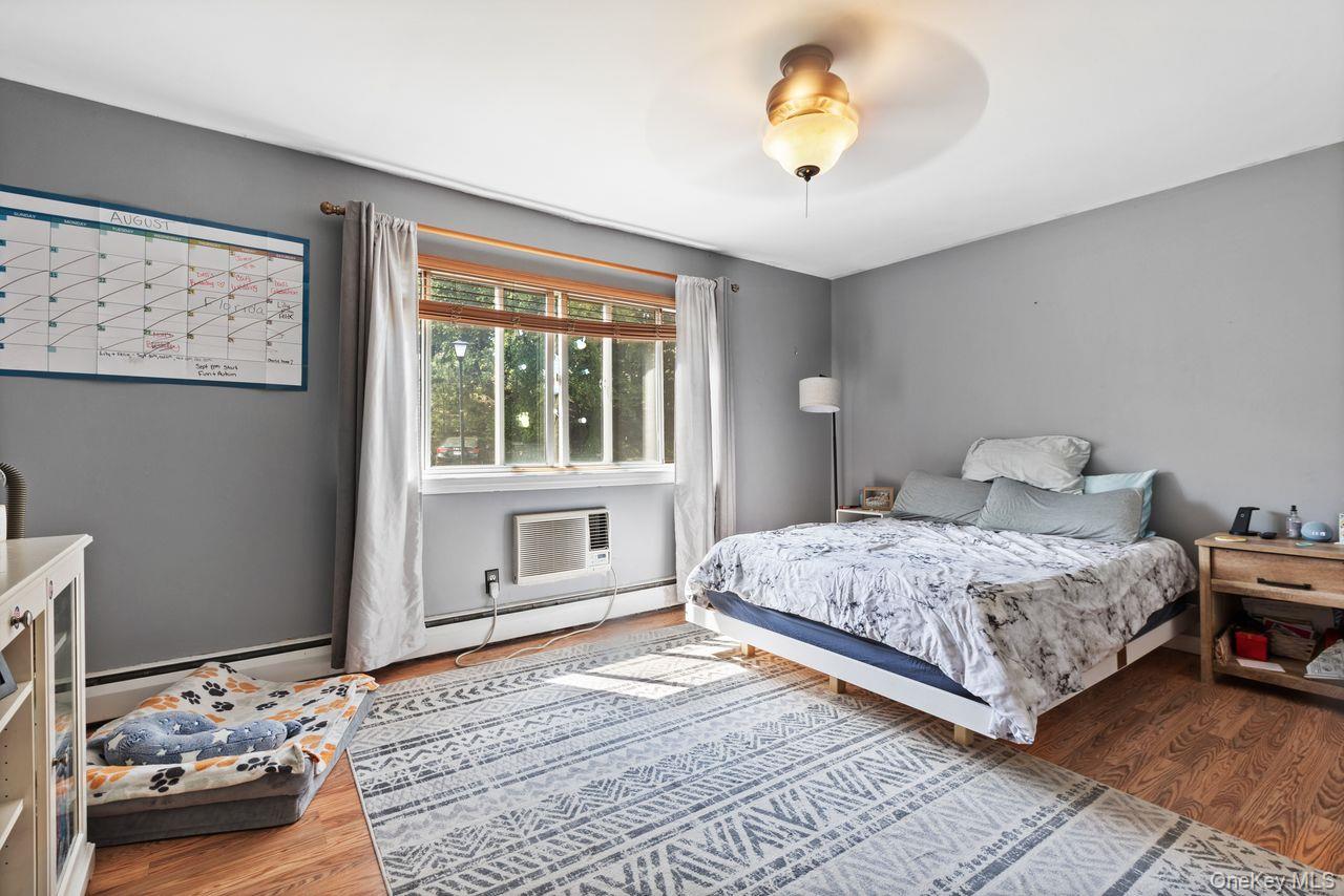 56 Coachlight Square # 56, Montrose, NY 10548