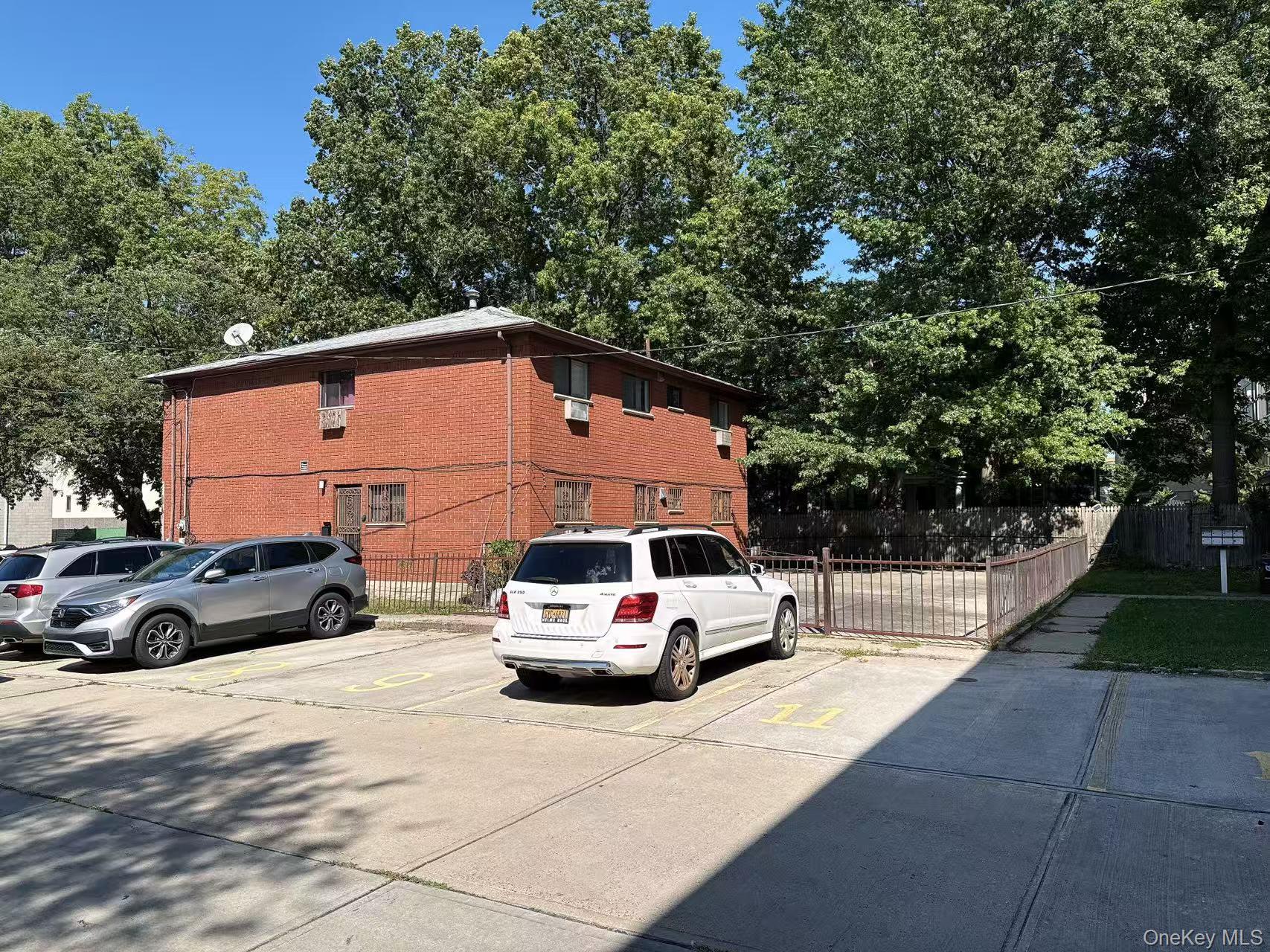 14134 33rd Avenue # 2D, Flushing, NY 11354