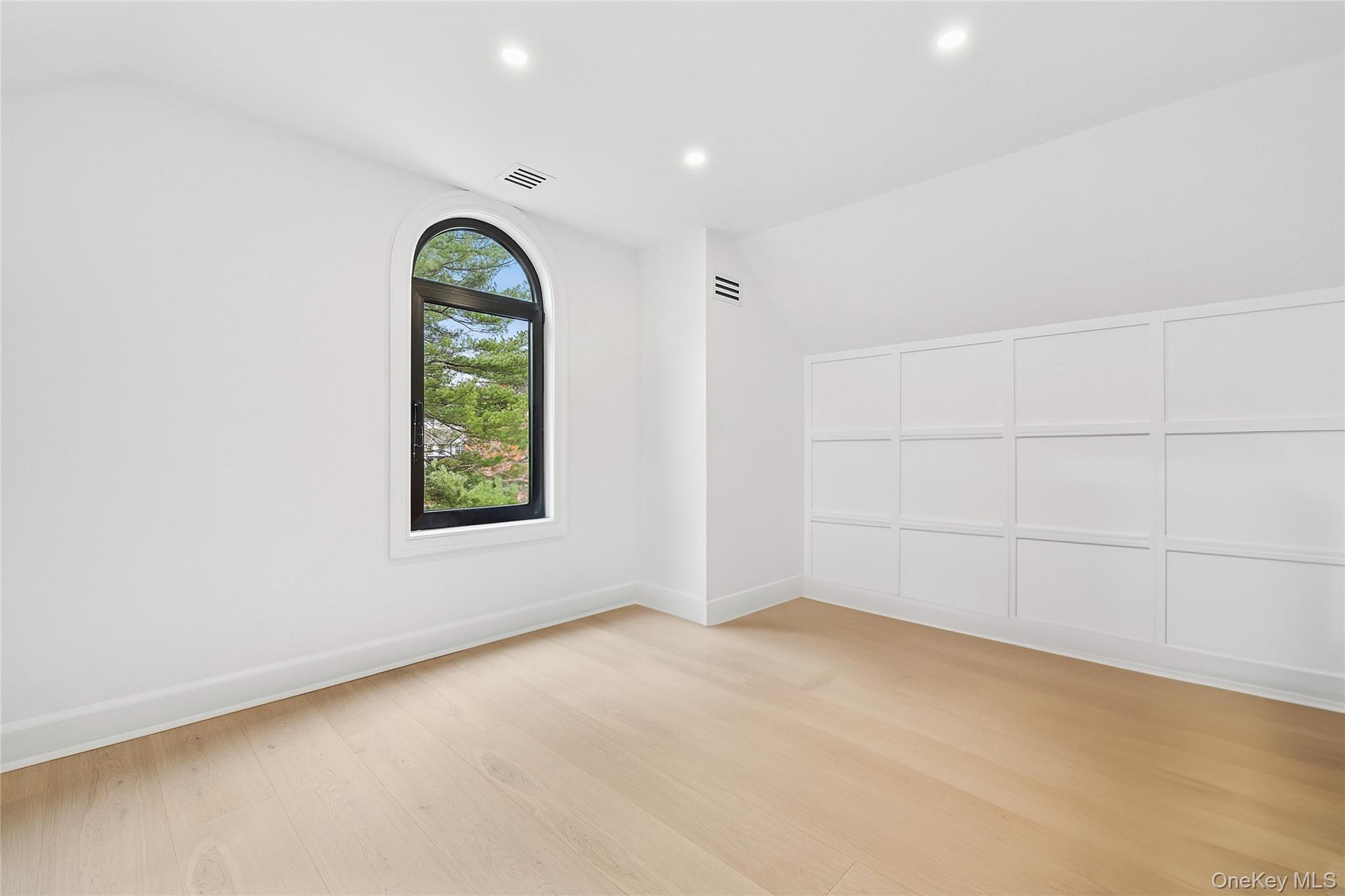 4 Miller Farms Court, Miller Place, NY 11764