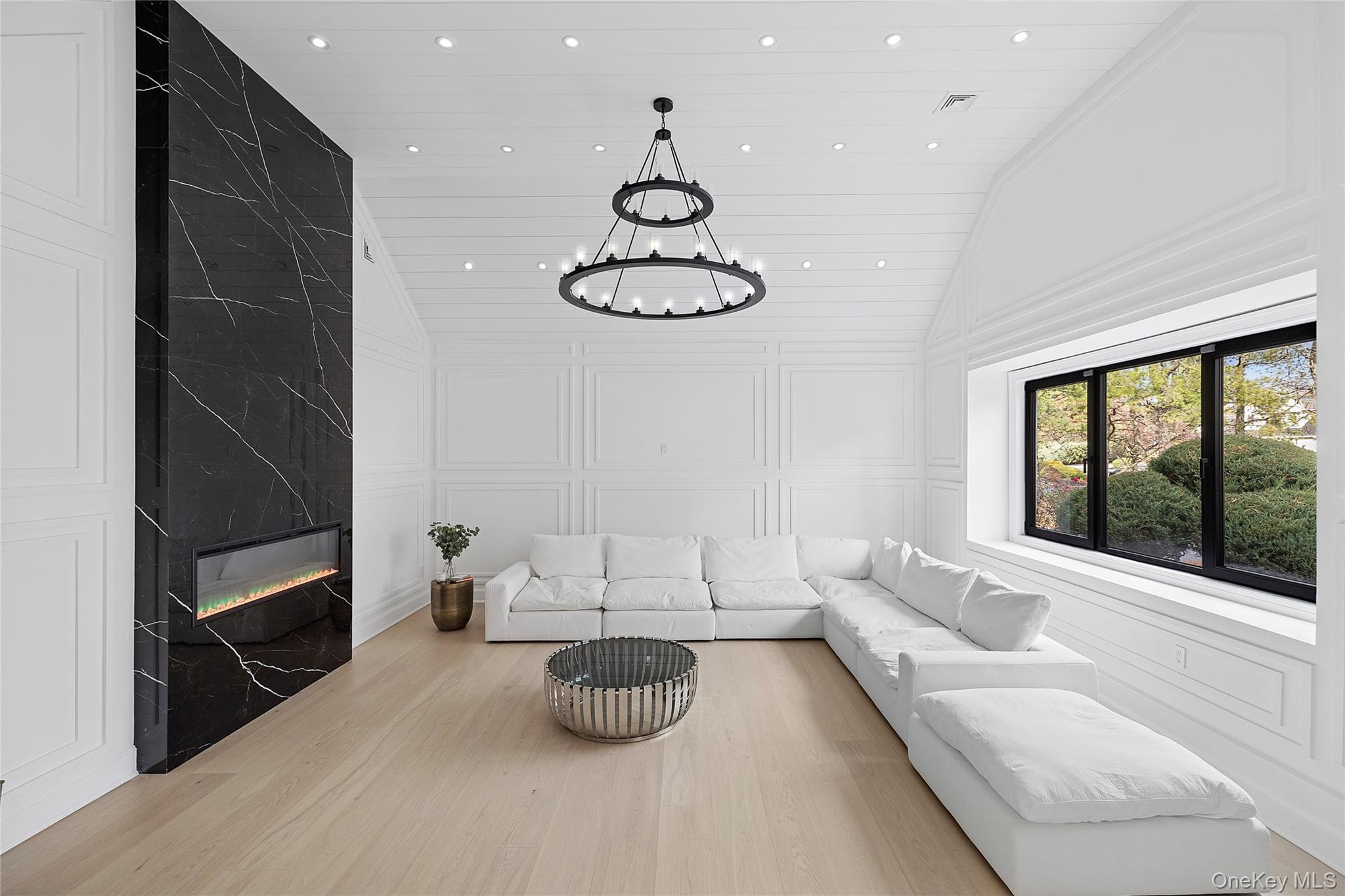 4 Miller Farms Court, Miller Place, NY 11764