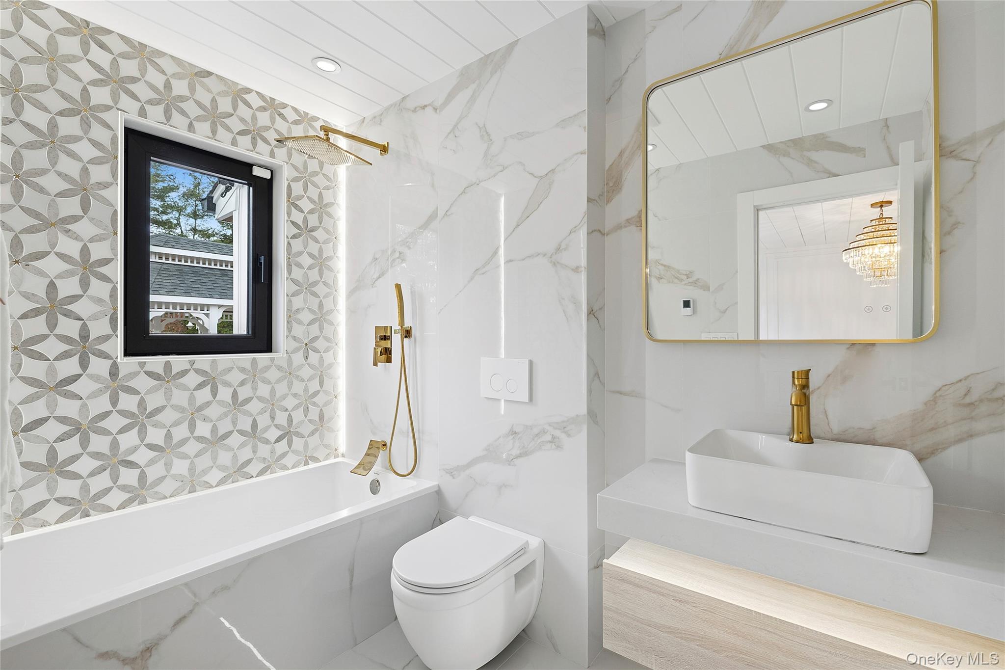 4 Miller Farms Court, Miller Place, NY 11764