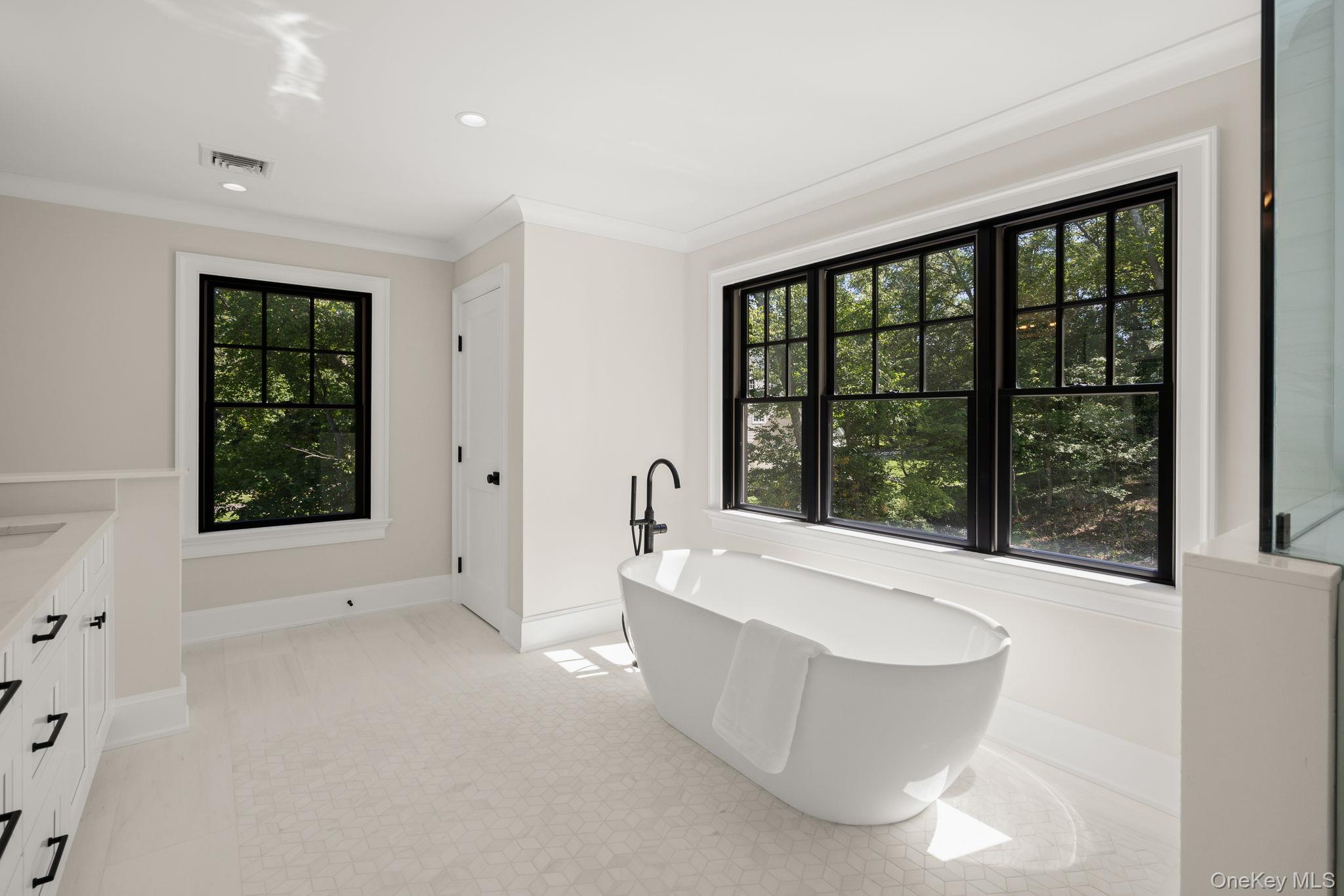 64 Saw Mill Road, Cold Spring Harbor, NY 11724