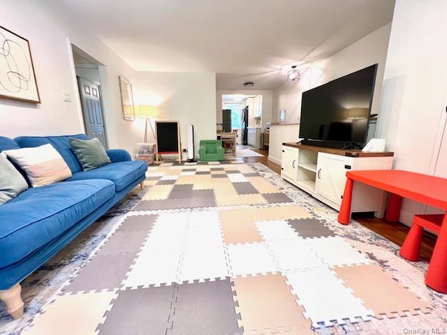 224-44 Kingsbury Avenue # 2, Bayside, NY 11364