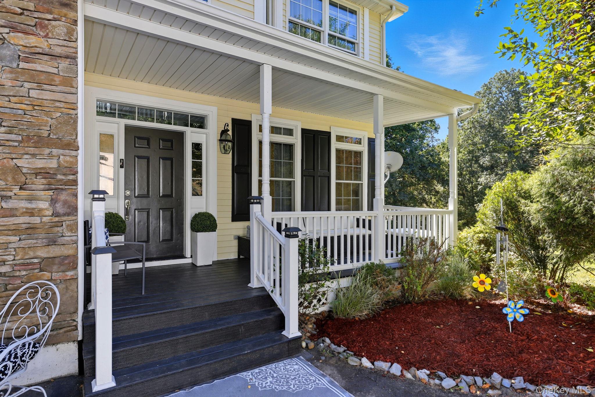 153 Shagbark Lane, Hopewell Junction, NY 12533