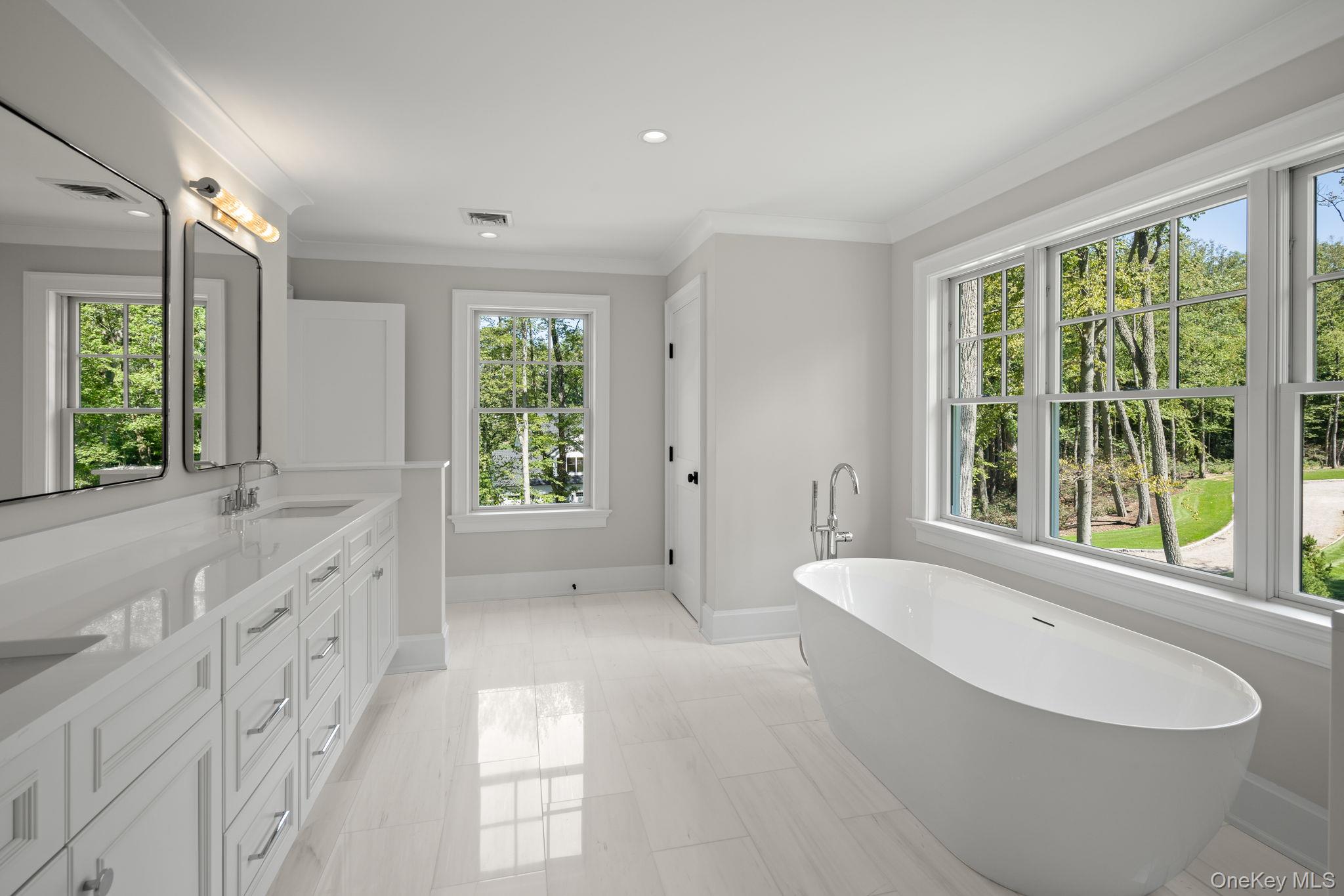 68 Saw Mill Road, Cold Spring Harbor, NY 11724