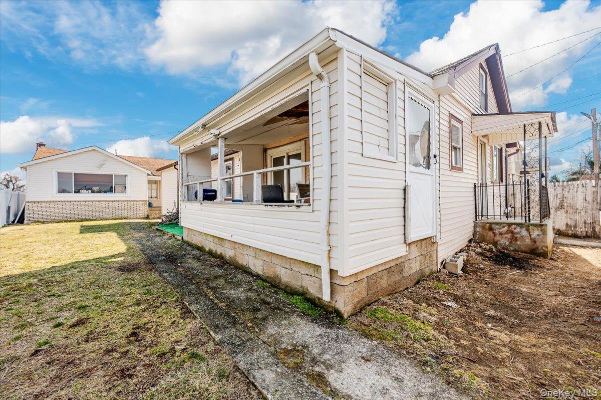 214 Beach 3rd Street, Far Rockaway, NY 11691