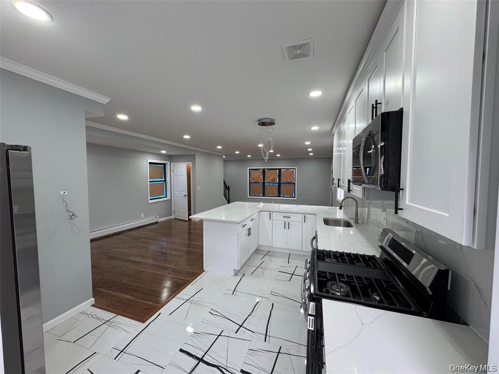 188-51 120th Road, Saint Albans, NY 11412