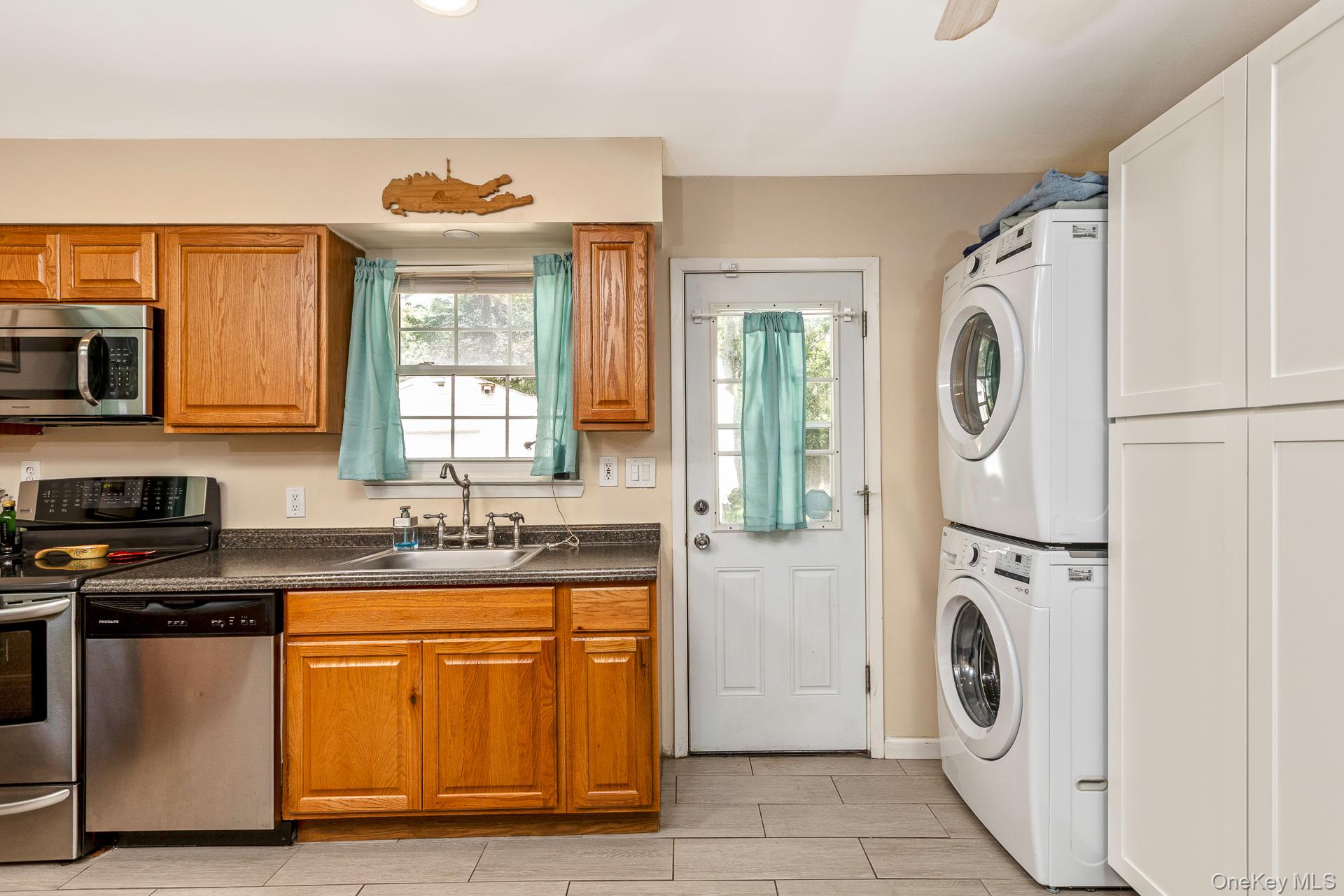 169 Pawnee Avenue, Mastic, NY 11950