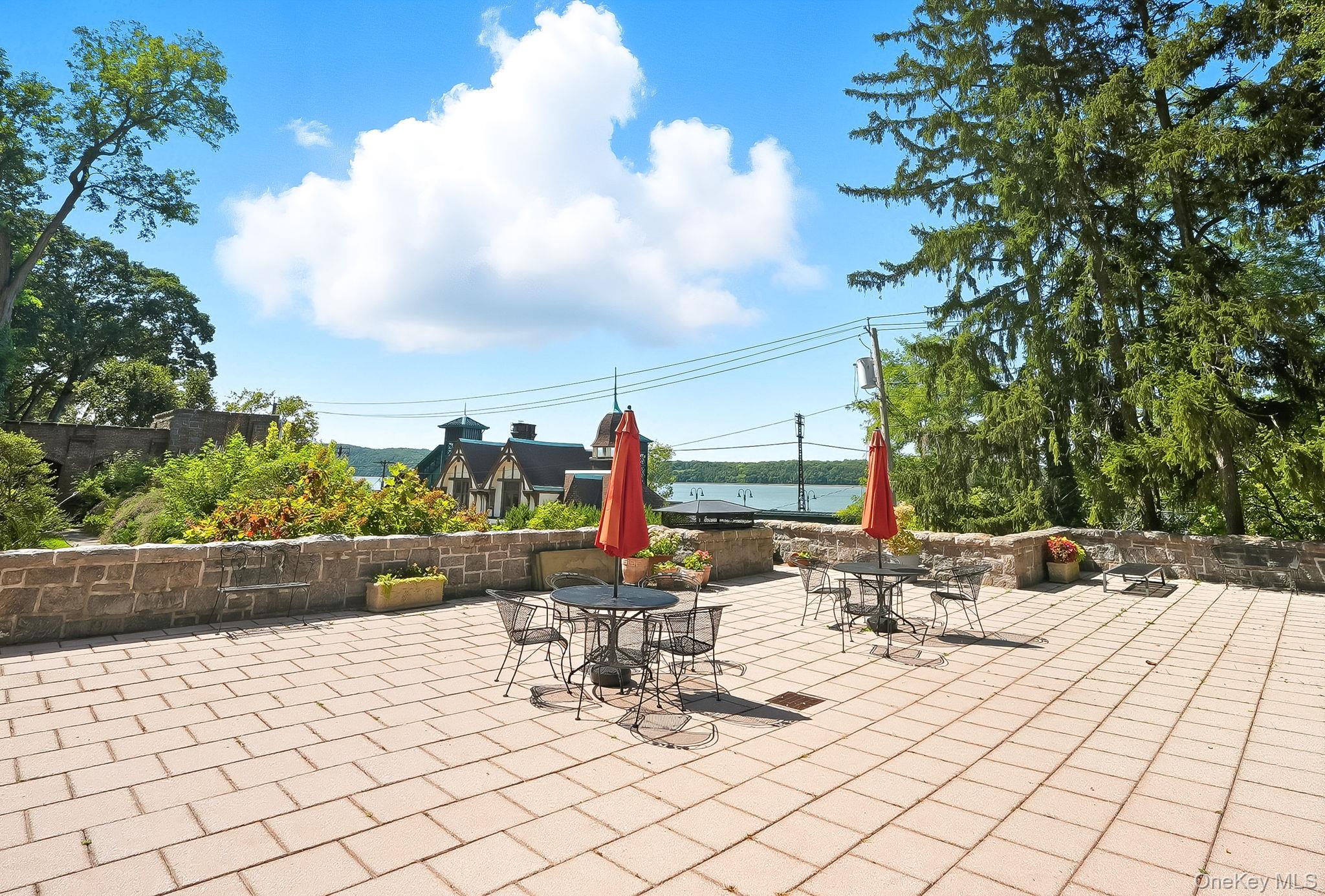 100 W Ardsley Avenue # 2G, Ardsley-on-Hudson, NY 10503