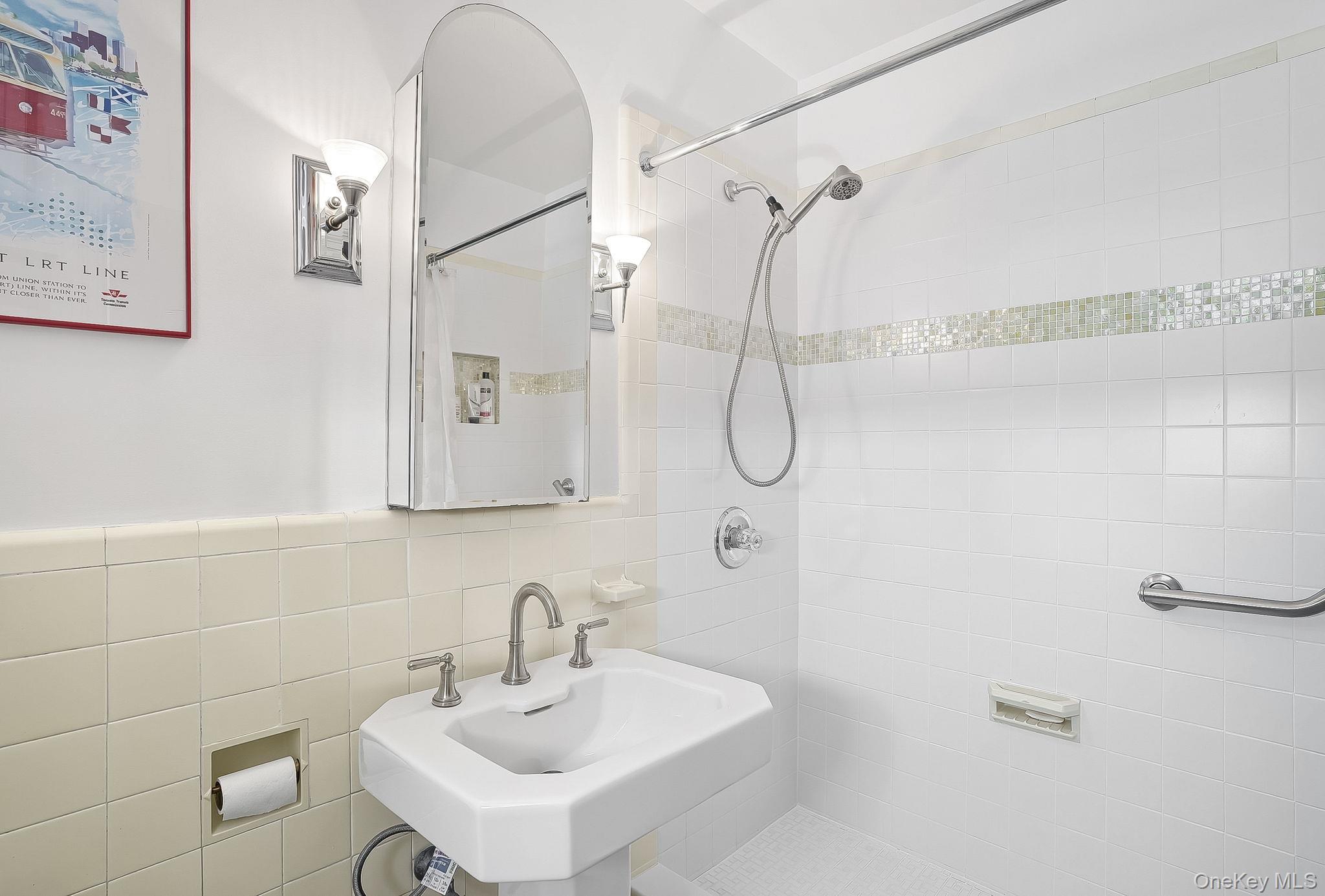 100 W Ardsley Avenue # 2G, Ardsley-on-Hudson, NY 10503