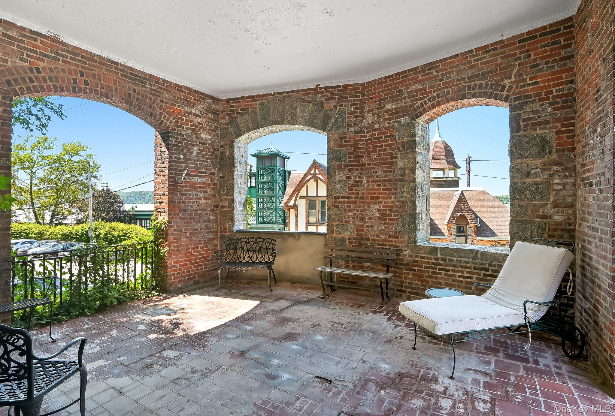 100 W Ardsley Avenue # 2G, Ardsley-on-Hudson, NY 10503