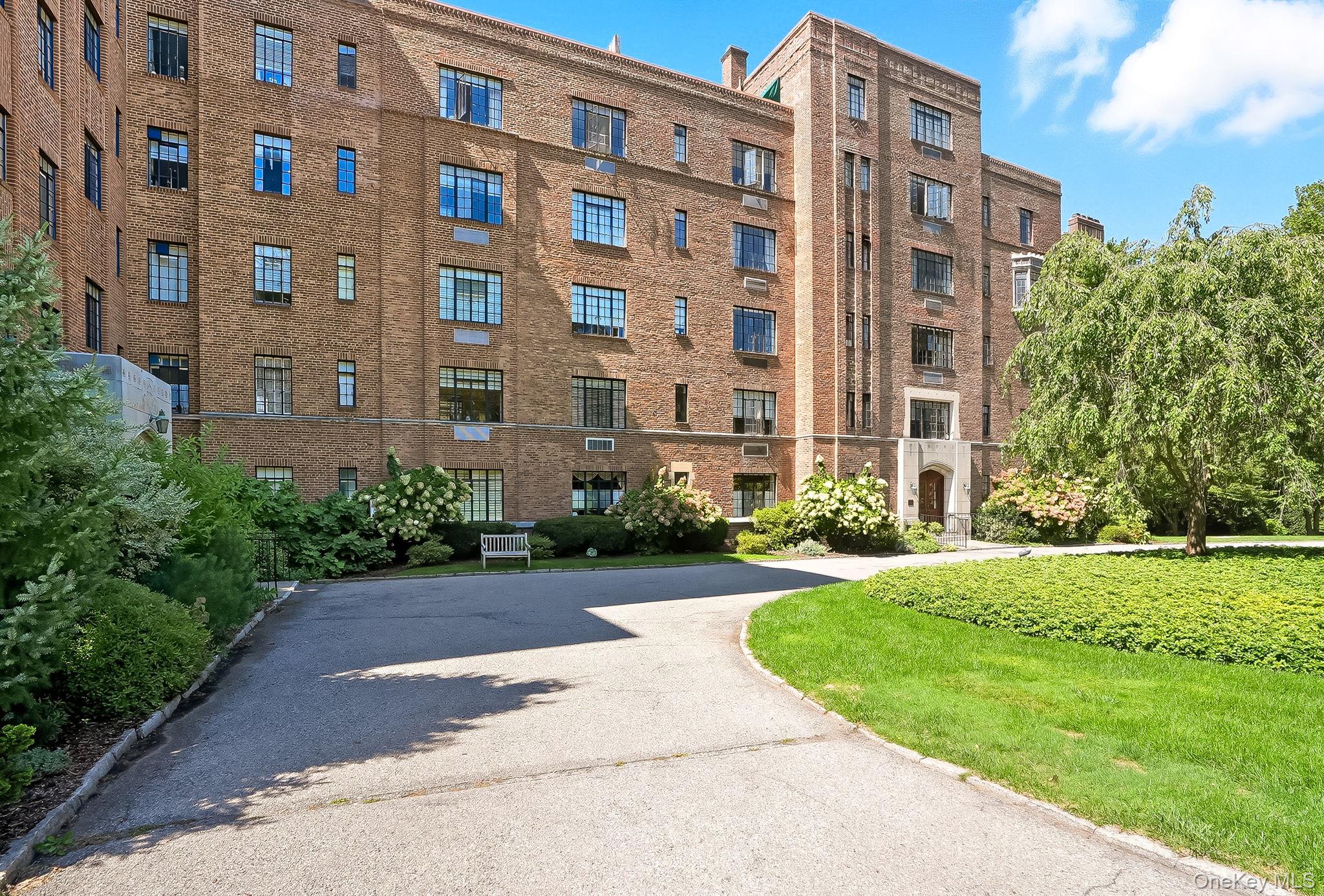 100 W Ardsley Avenue # 2G, Ardsley-on-Hudson, NY 10503