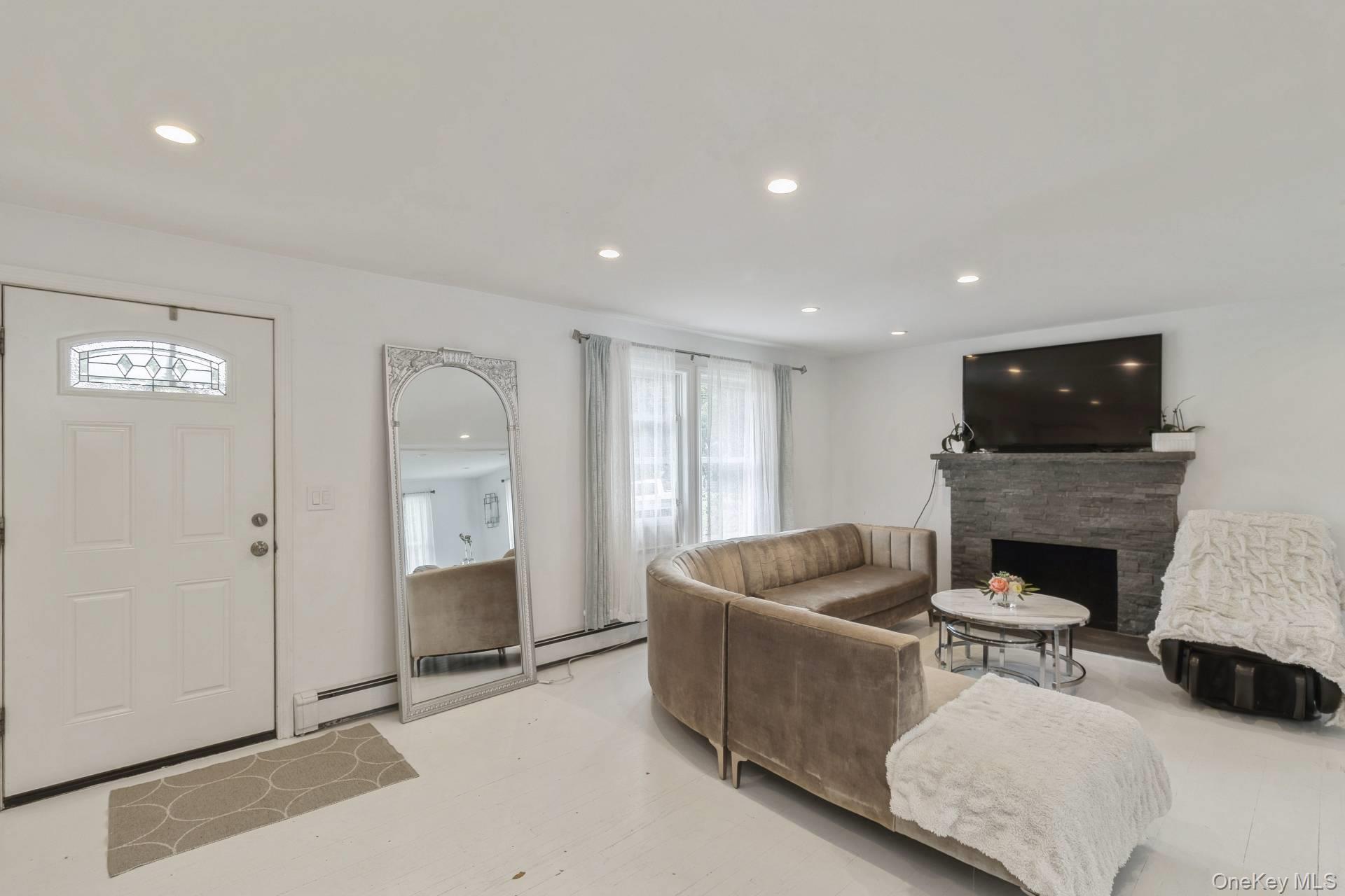 618 Corwin Street, Riverhead, NY 11901