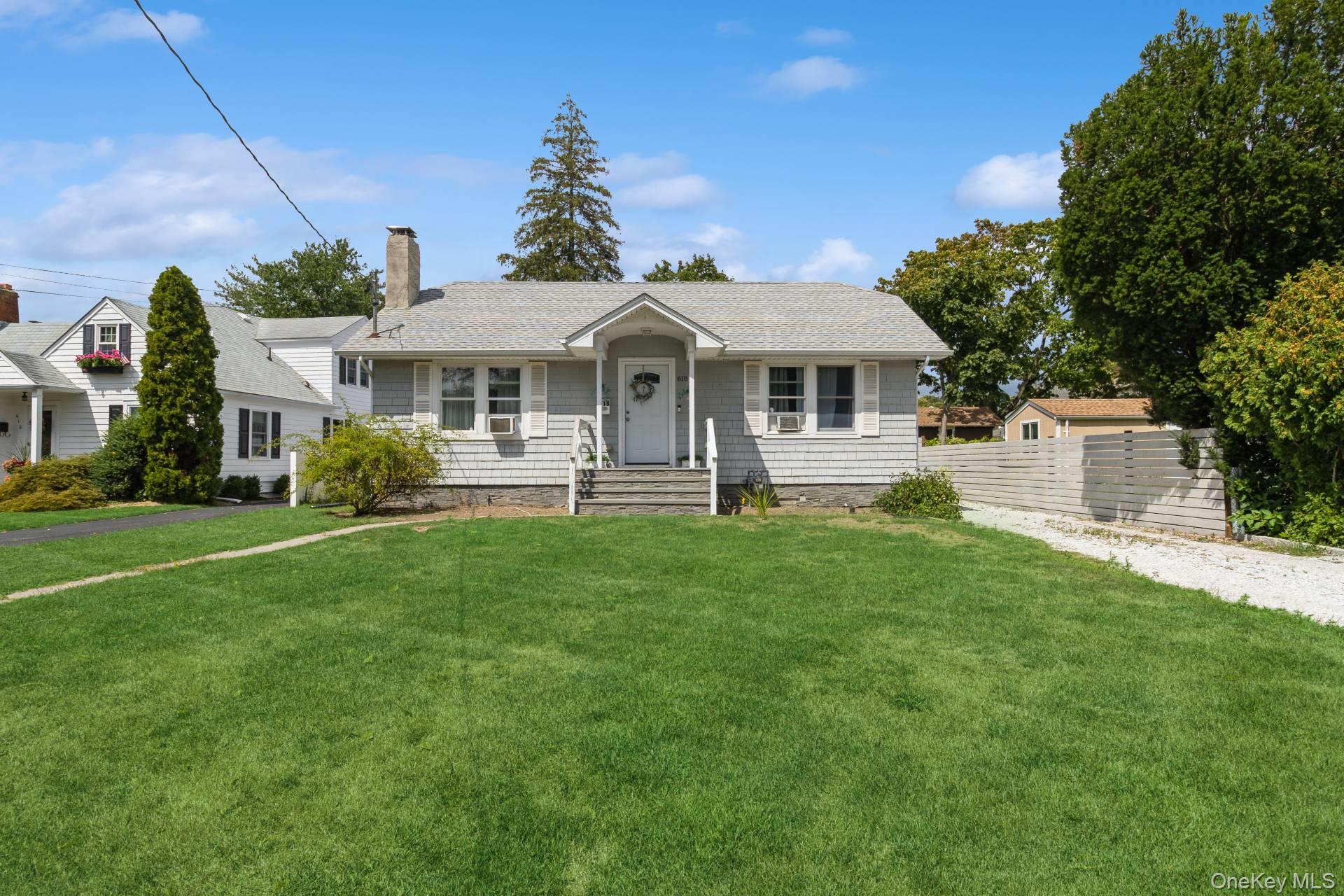 618 Corwin Street, Riverhead, NY 11901