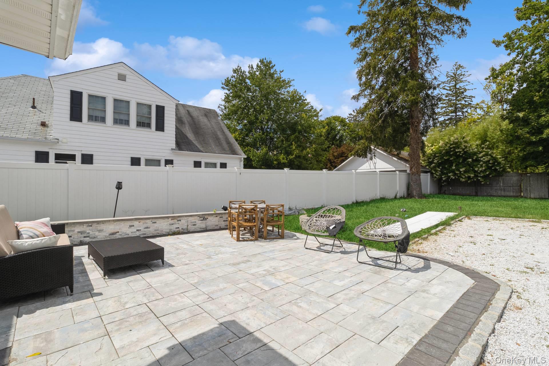 618 Corwin Street, Riverhead, NY 11901