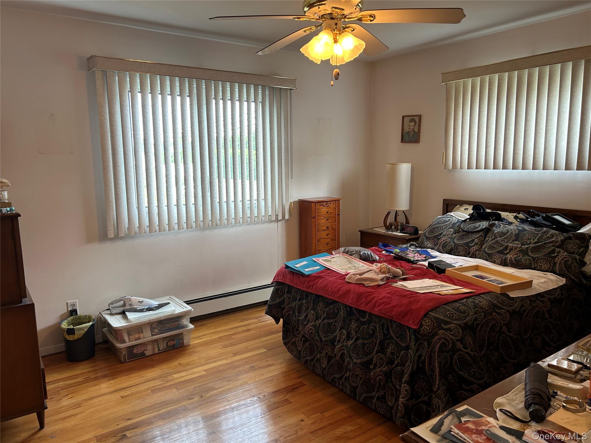 957 N Fulton Avenue, Lindenhurst, NY 11757