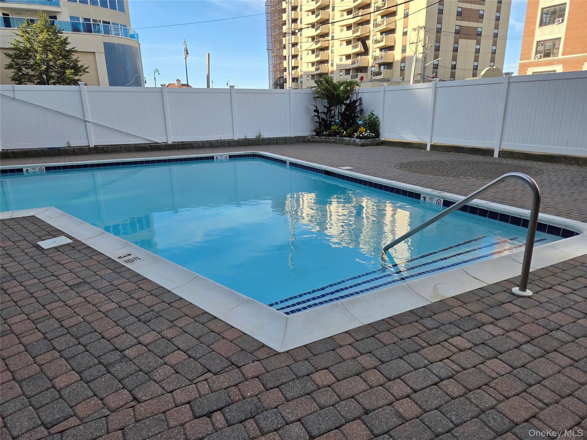 410 East Broadway # 7R, Long Beach, NY 11561