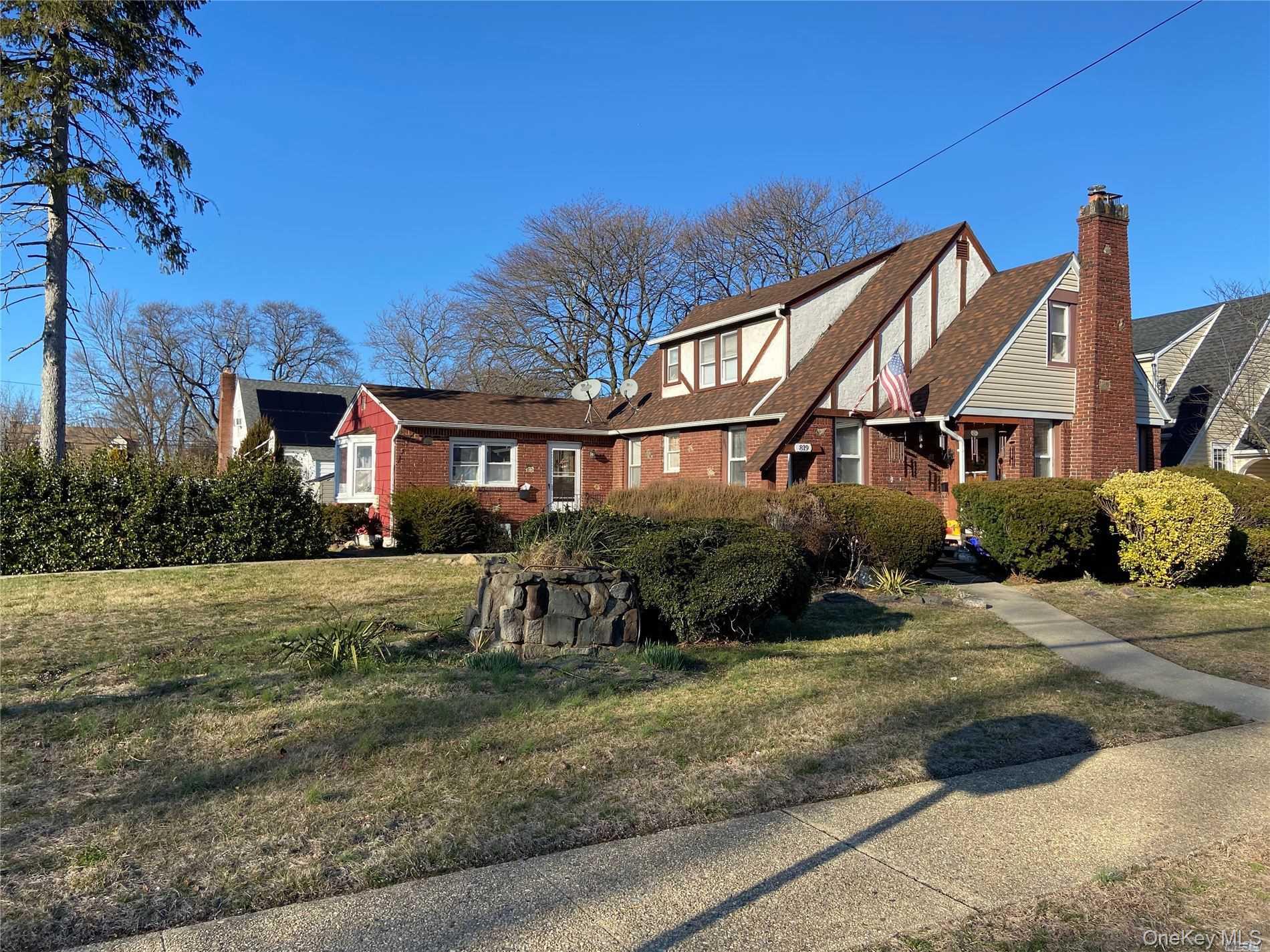 819 Edward Street, Baldwin, NY 11510