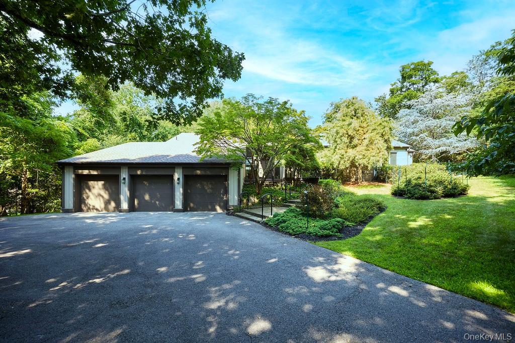 53 Rymph Road, Lagrangeville, NY 12540