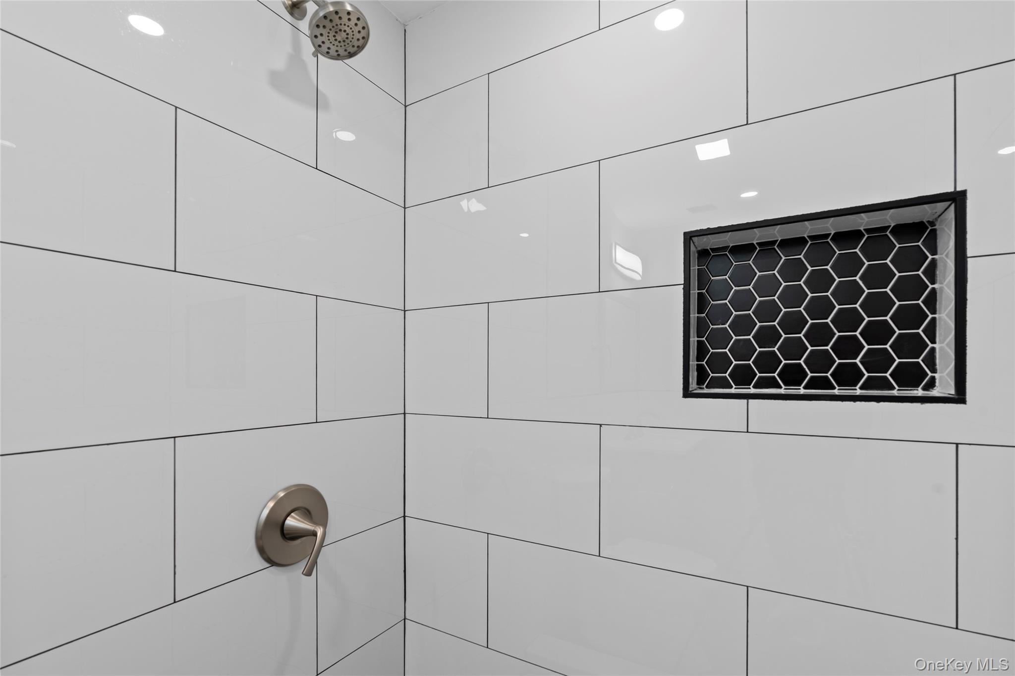 350 Holbrook Road, Ronkonkoma, NY 1779