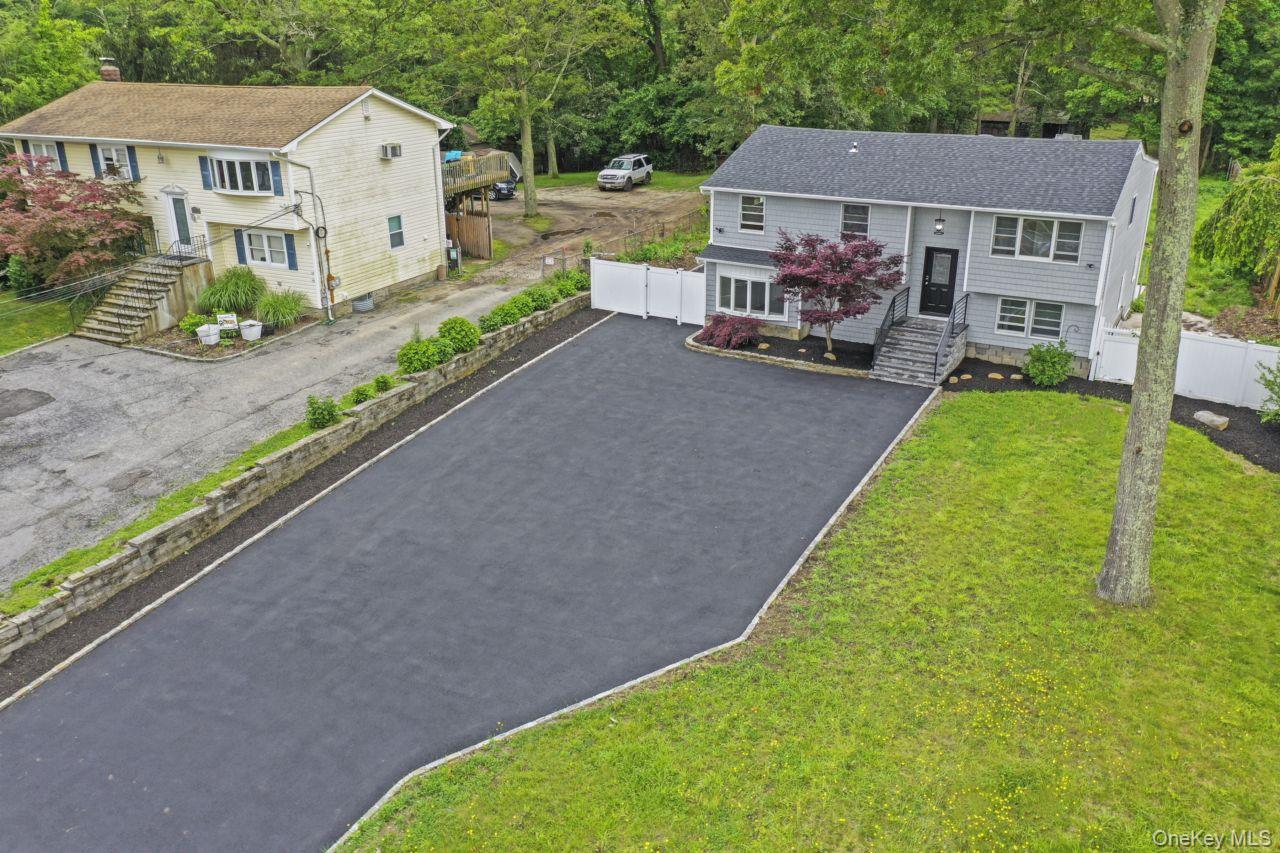 350 Holbrook Road, Ronkonkoma, NY 1779