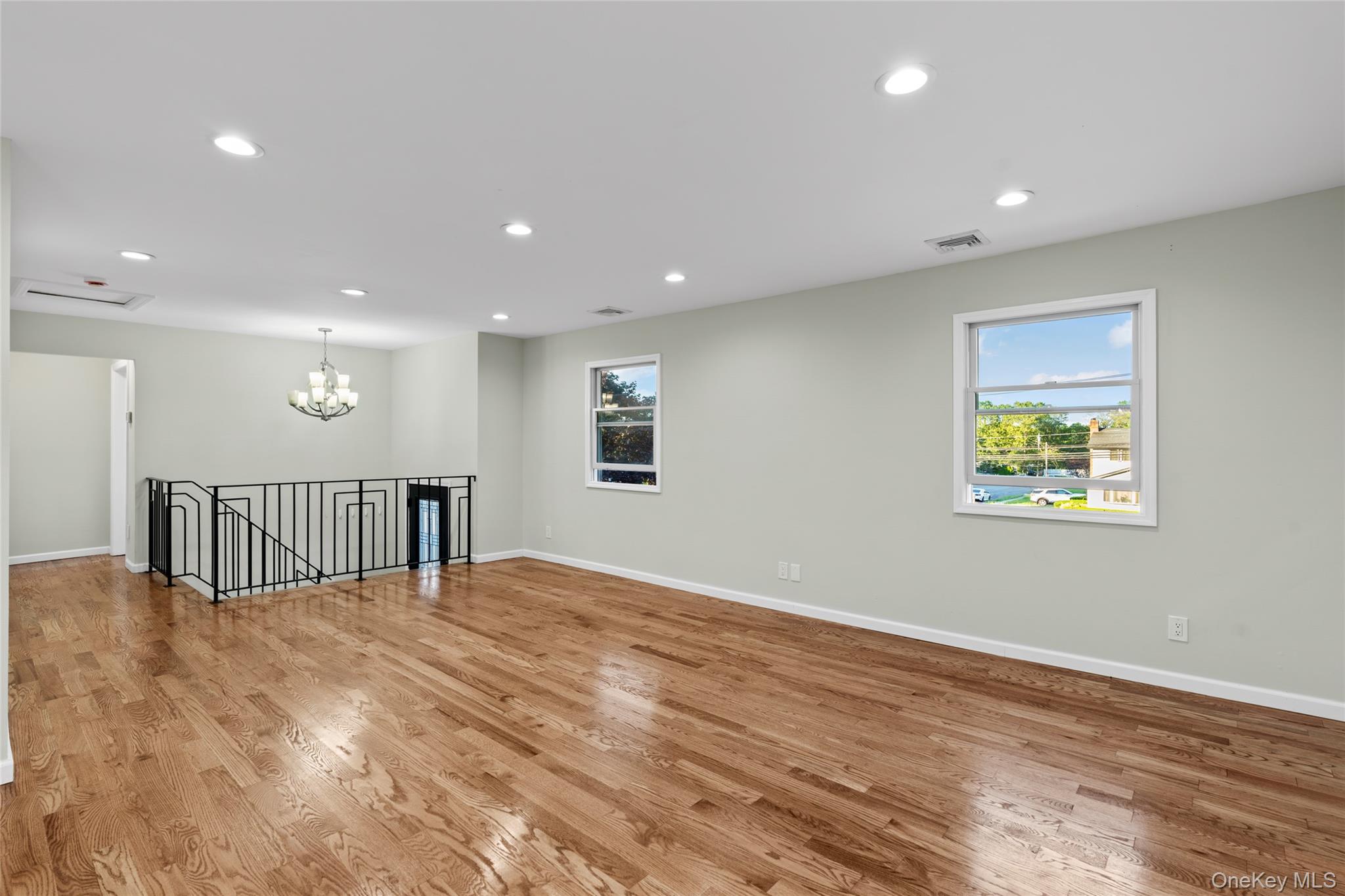 350 Holbrook Road, Ronkonkoma, NY 1779