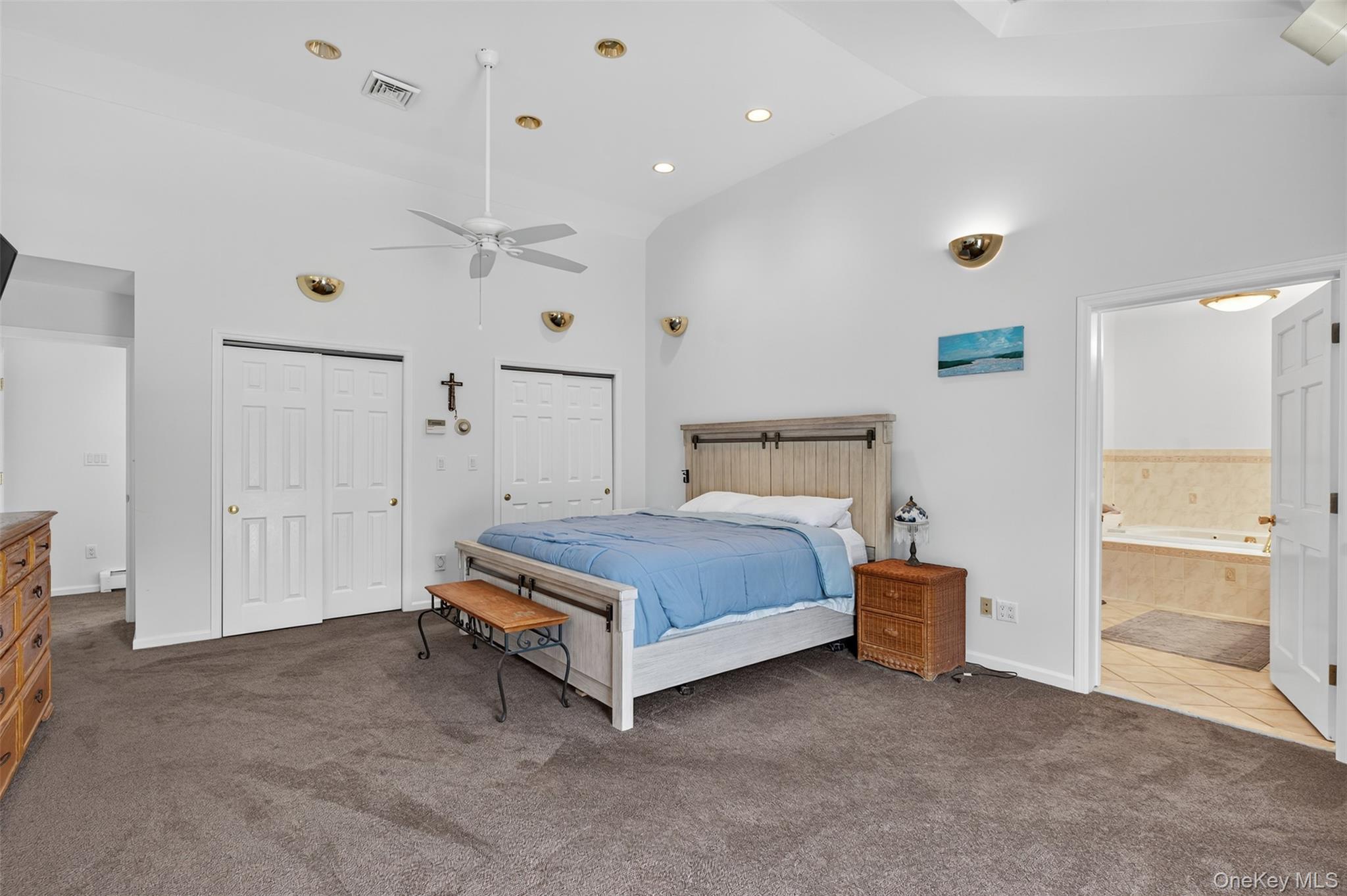 412 Ruskey Lane, Hyde Park, NY 12538