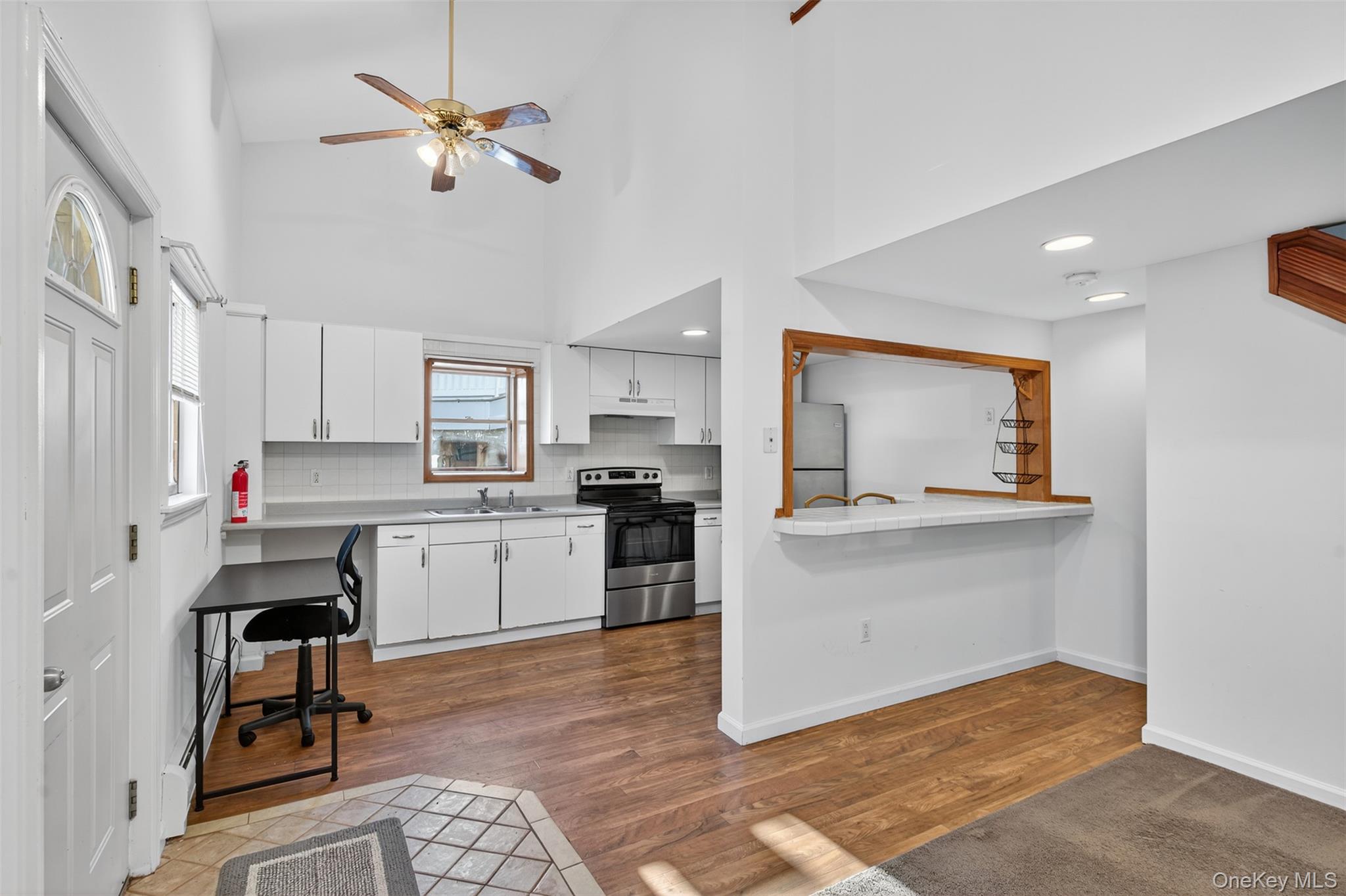 412 Ruskey Lane, Hyde Park, NY 12538