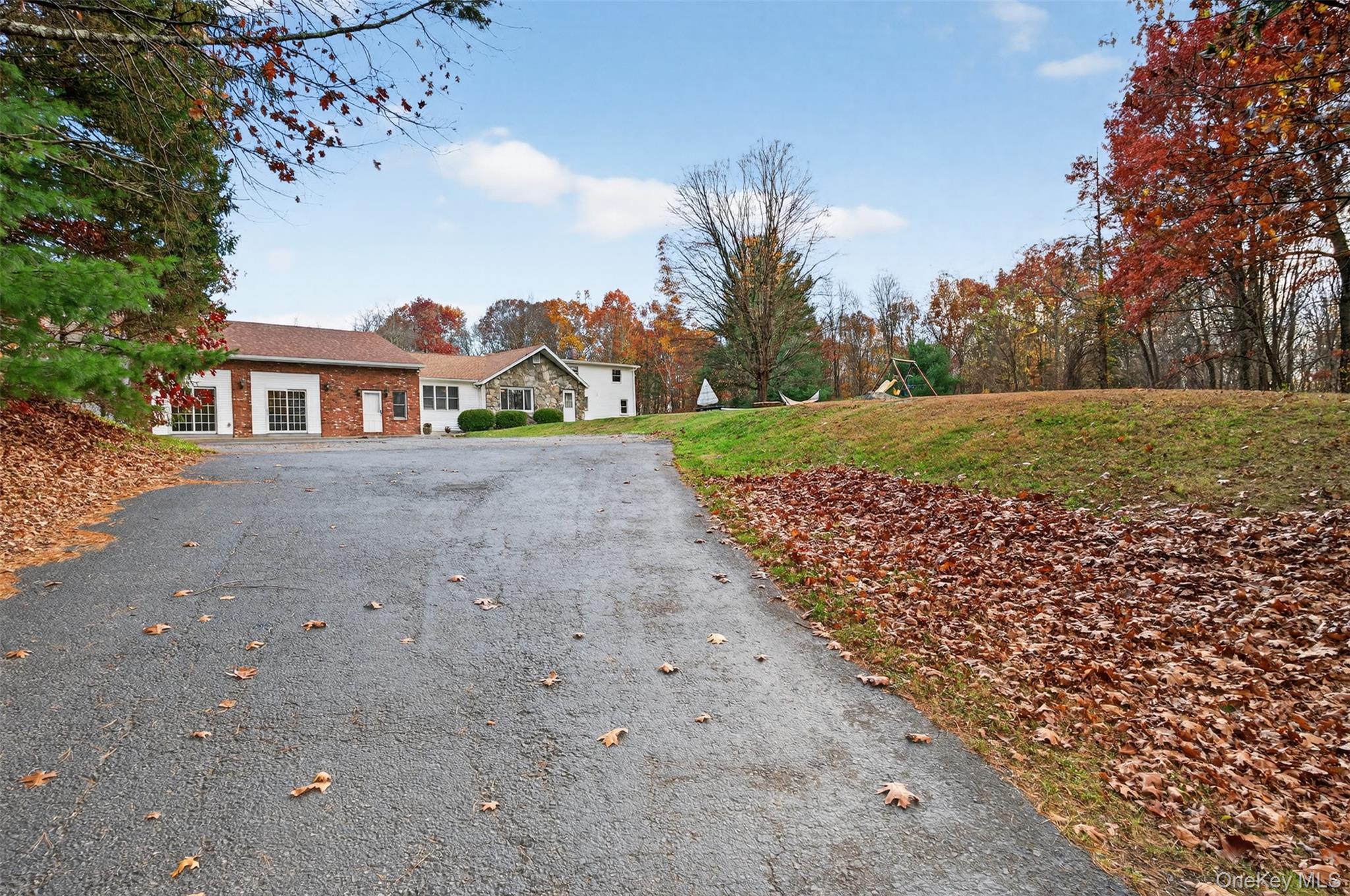 412 Ruskey Lane, Hyde Park, NY 12538