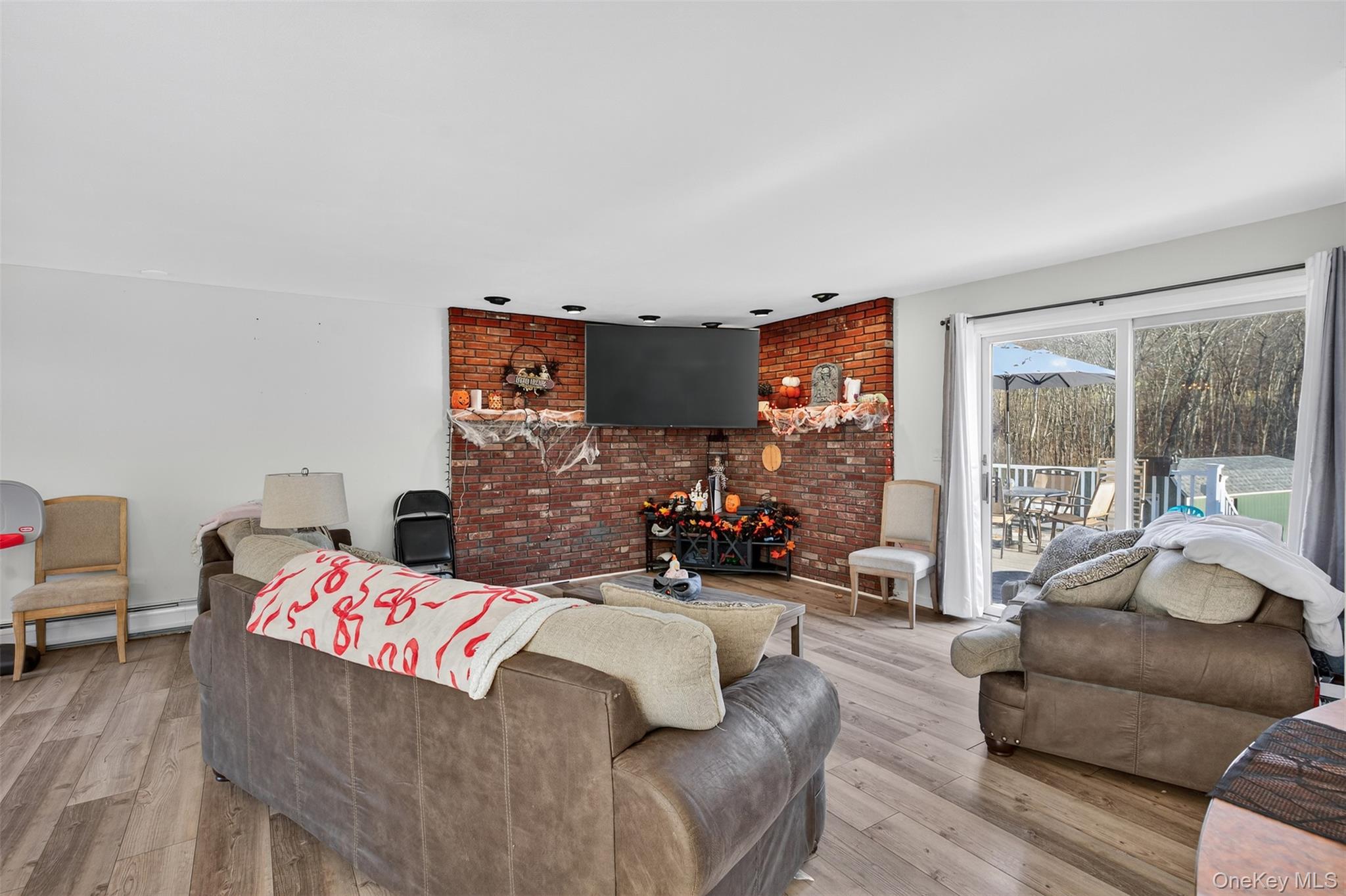 412 Ruskey Lane, Hyde Park, NY 12538