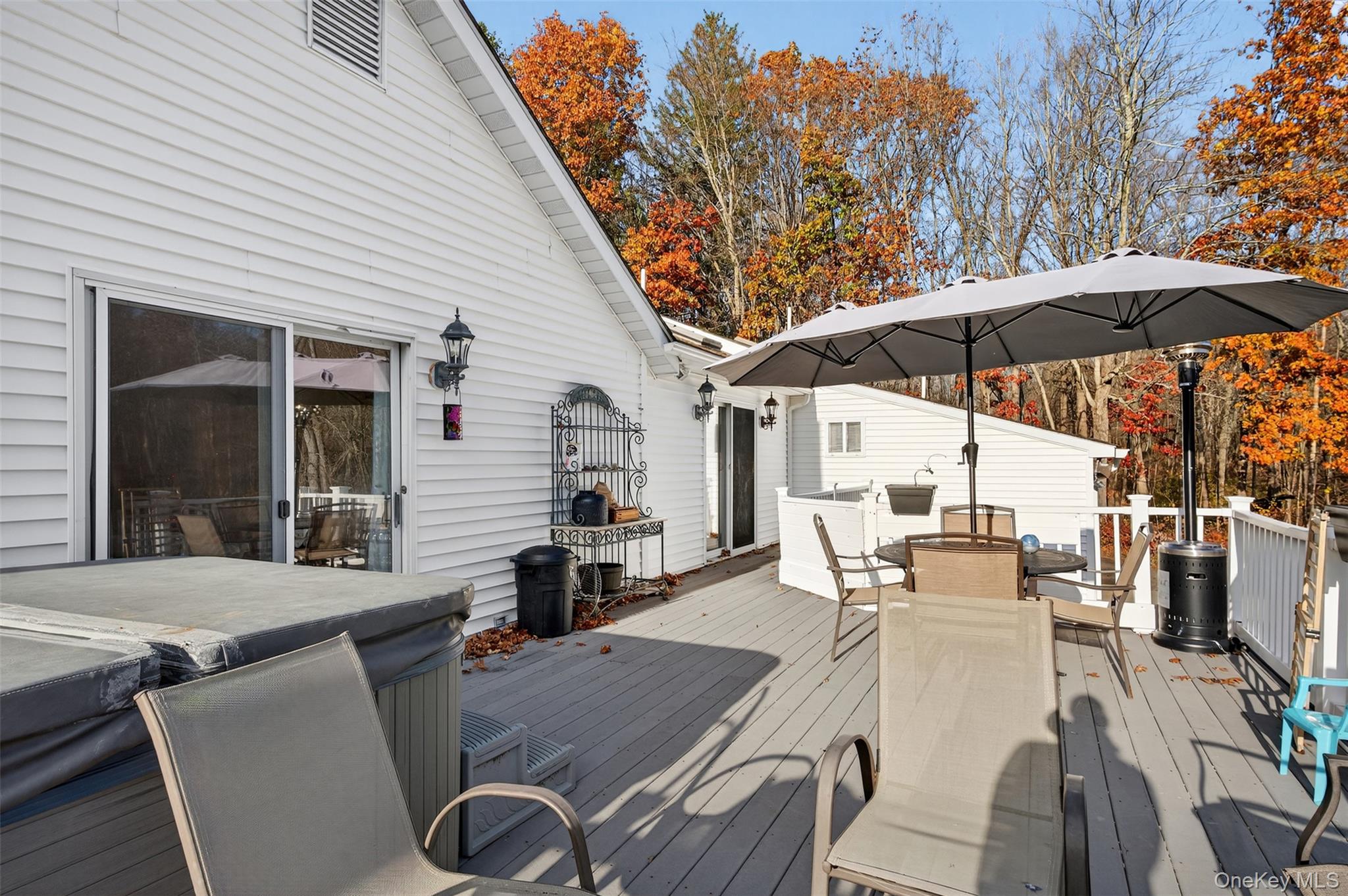 412 Ruskey Lane, Hyde Park, NY 12538