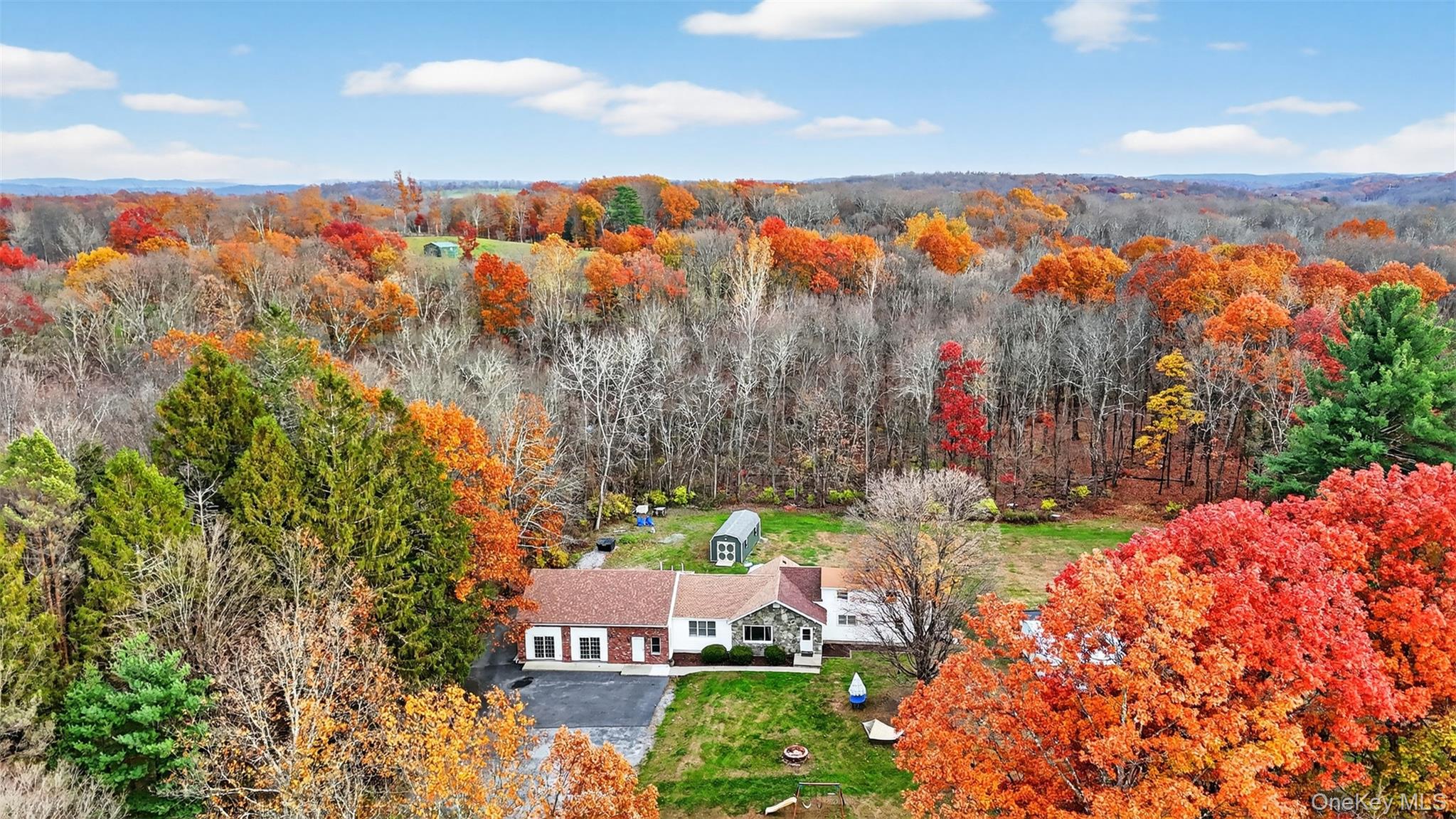 412 Ruskey Lane, Hyde Park, NY 12538