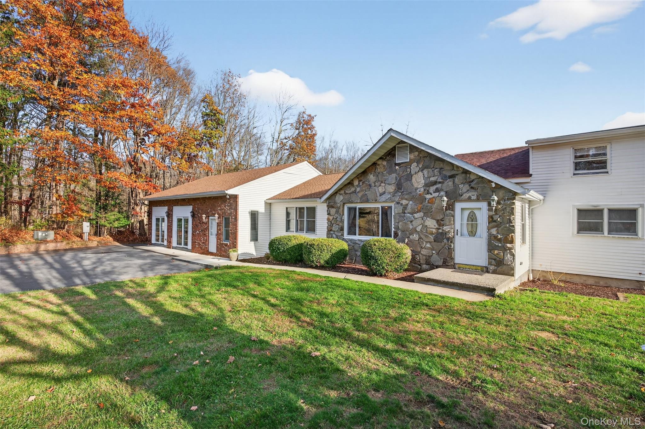 412 Ruskey Lane, Hyde Park, NY 12538