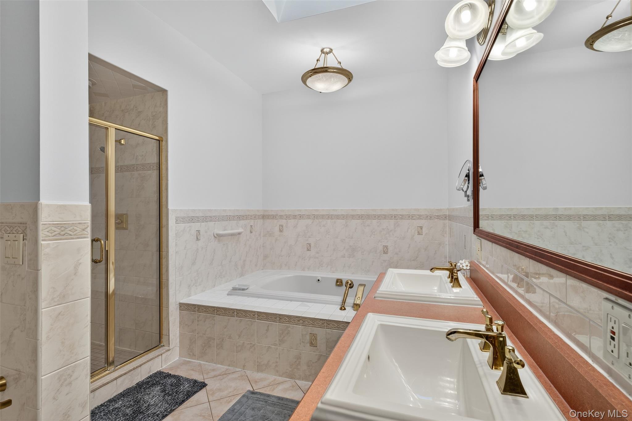 412 Ruskey Lane, Hyde Park, NY 12538