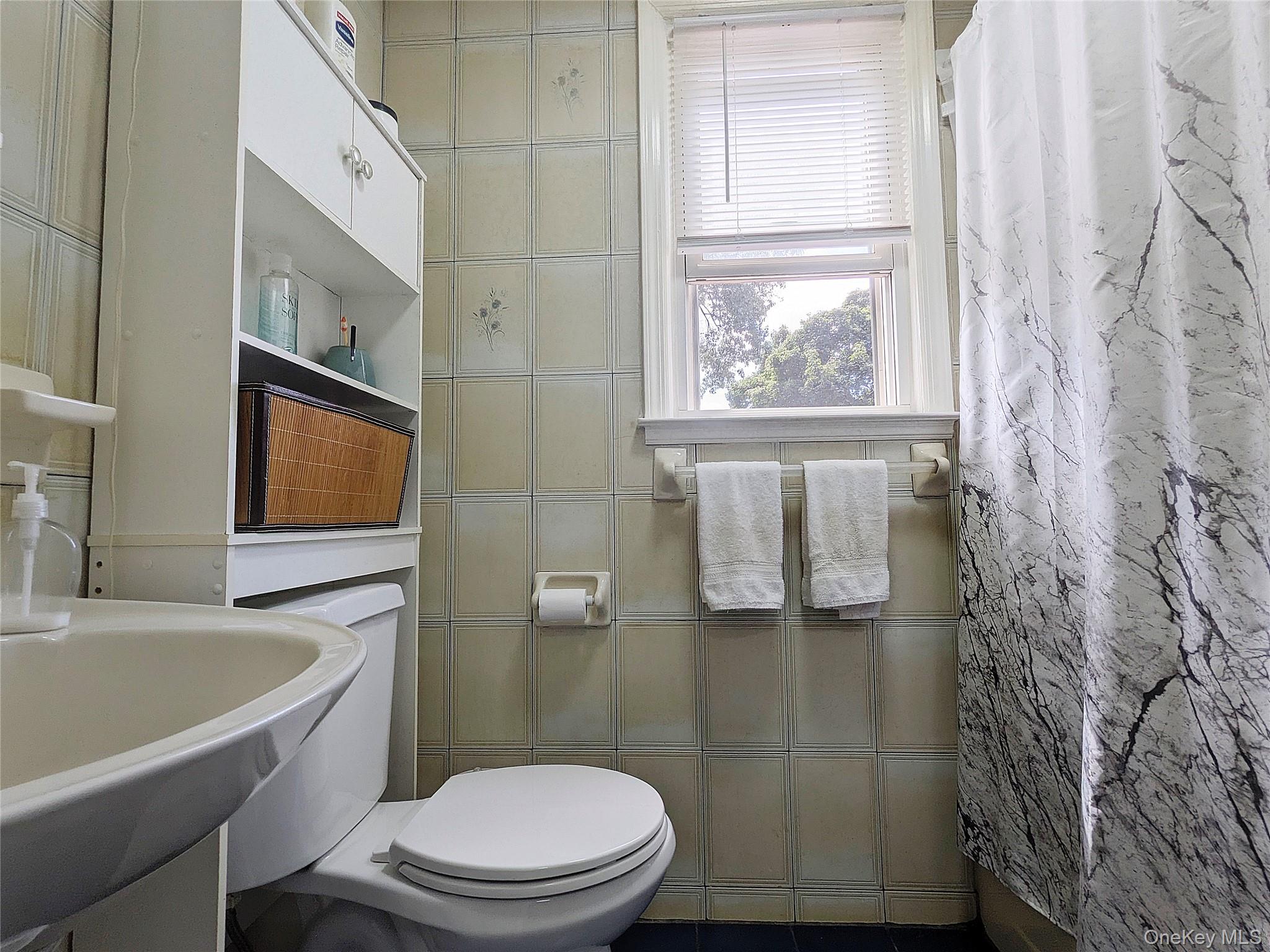 46 E 19th Street, Huntington Station, NY 11746