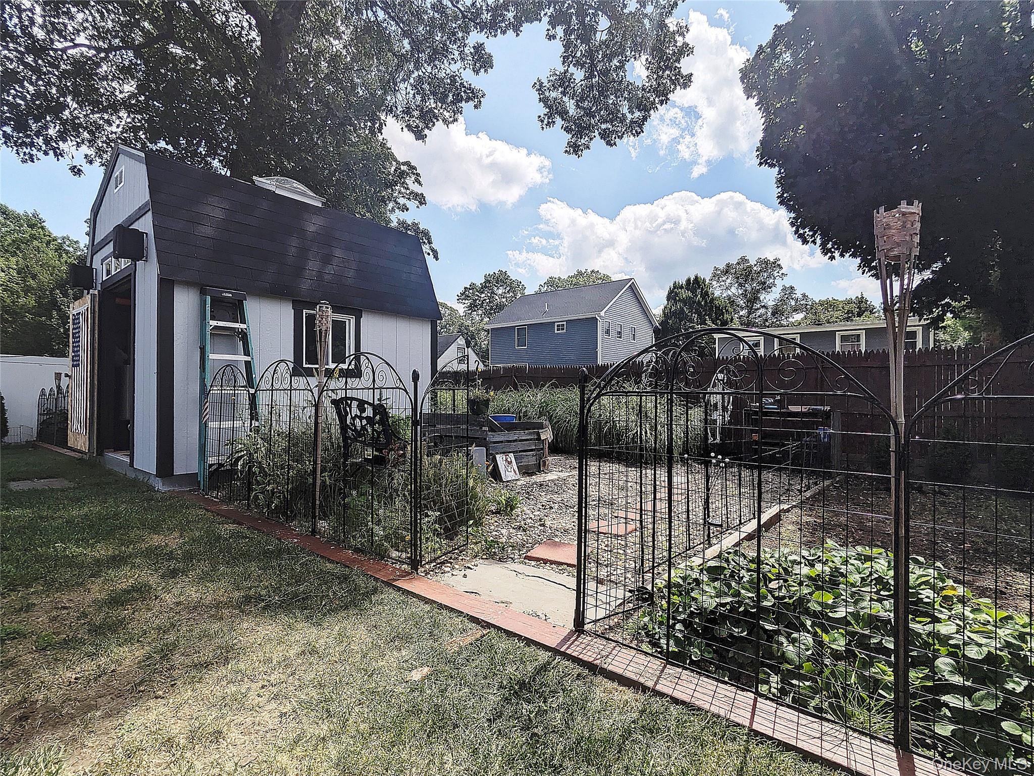 46 E 19th Street, Huntington Station, NY 11746