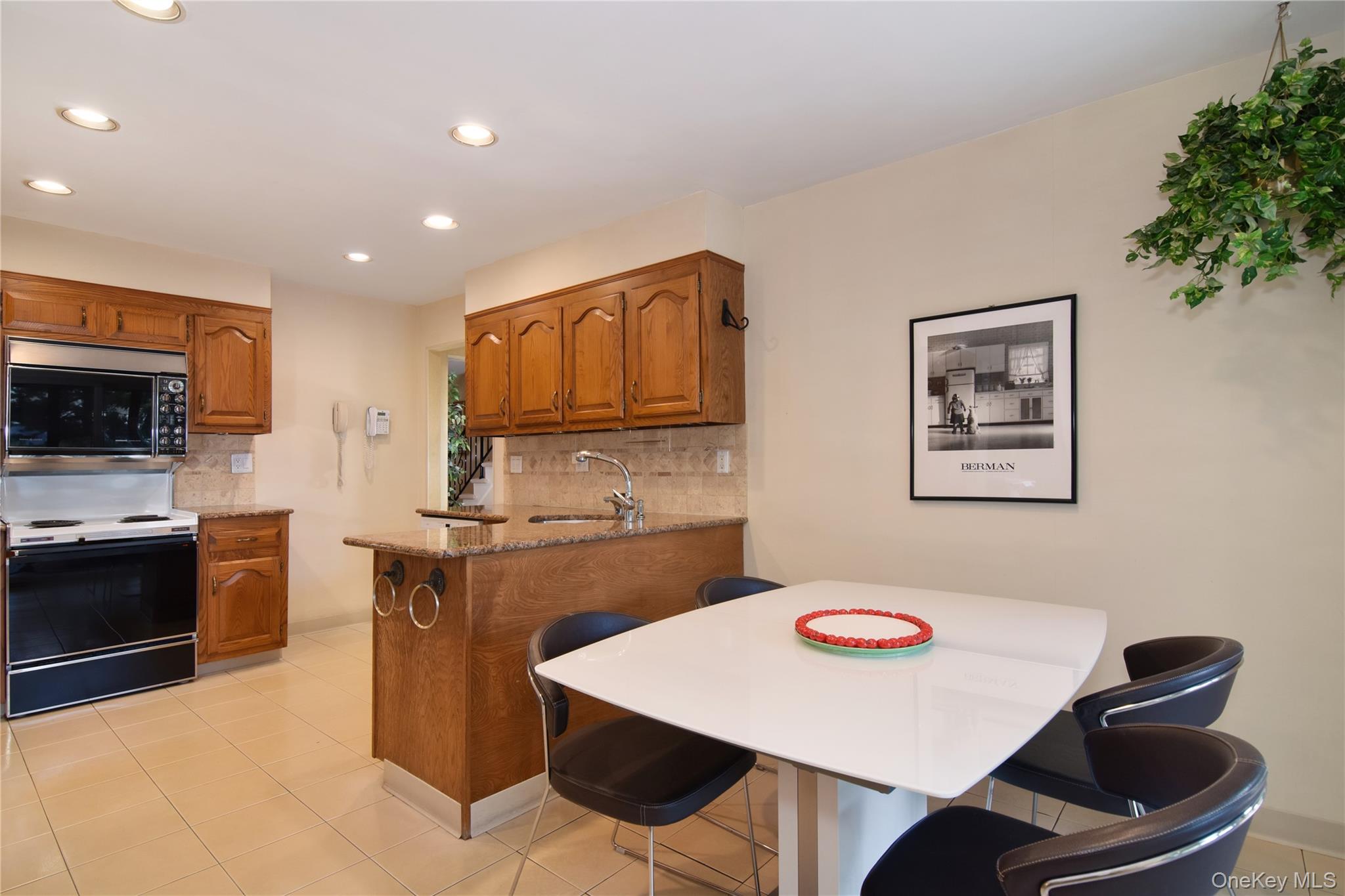 15 Old Forge Lane, Tarrytown, NY 10591