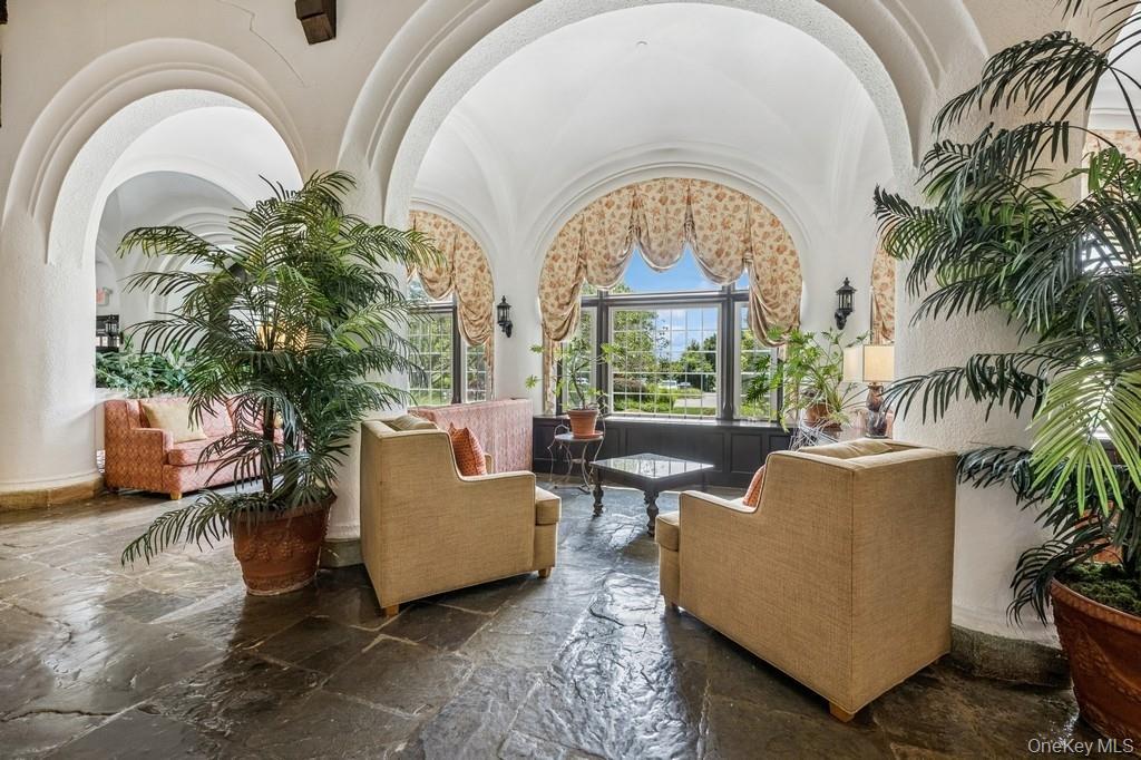 236 Edgemere Street # 421, Montauk, NY 11954