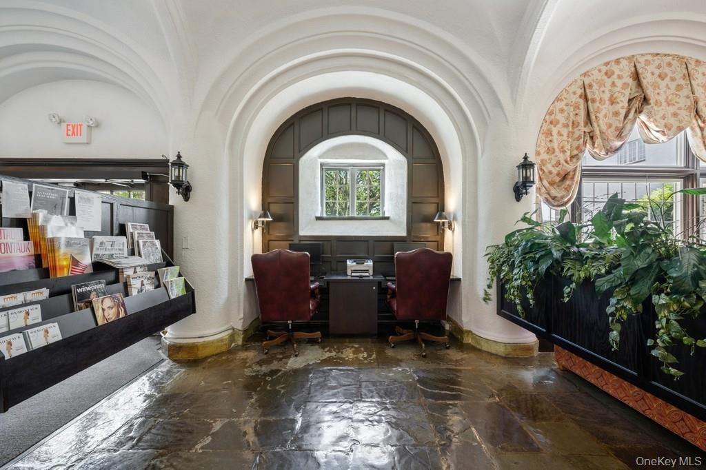 236 Edgemere Street # 421, Montauk, NY 11954