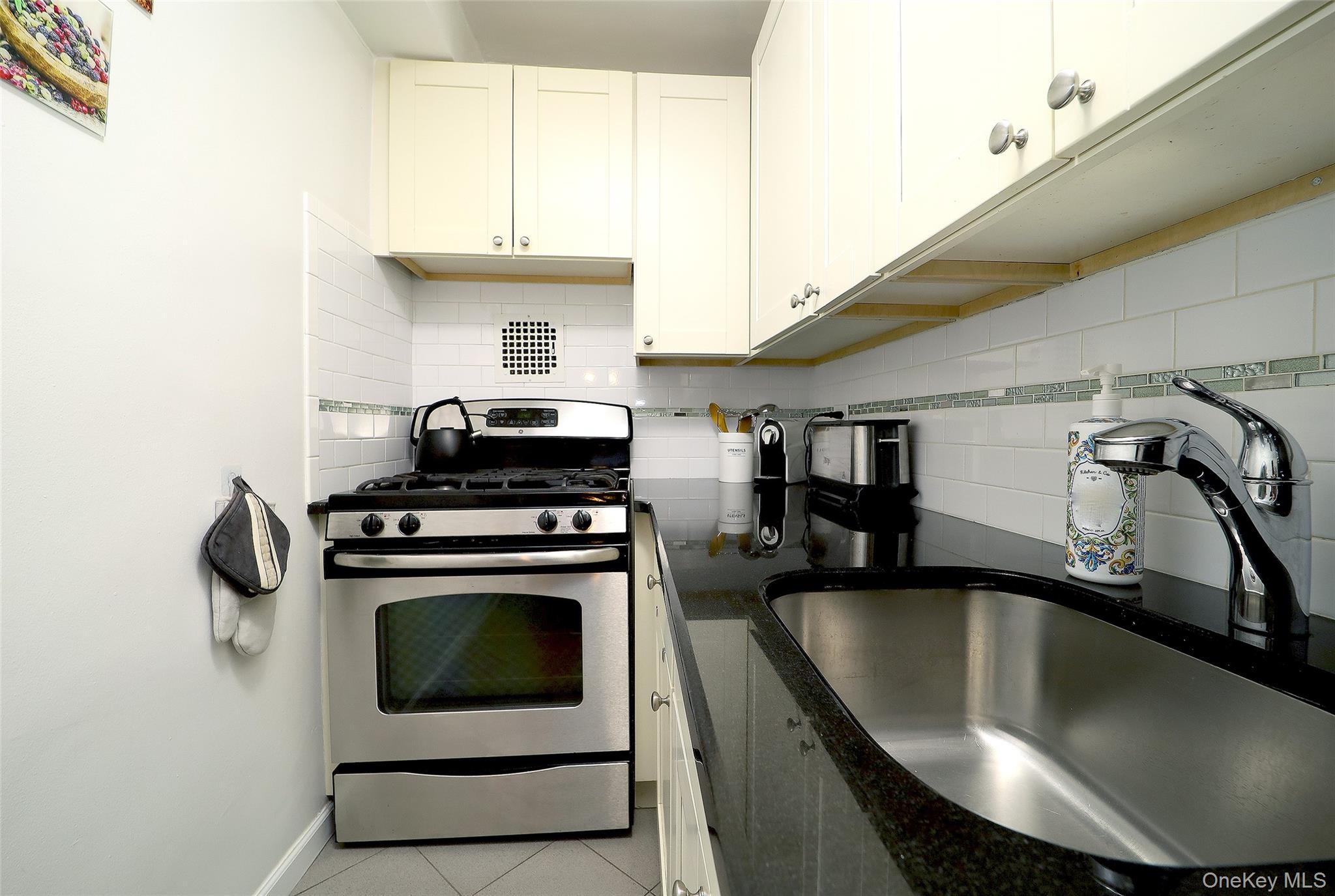 123-40 83rd Avenue # 1A, Kew Gardens, NY 11415