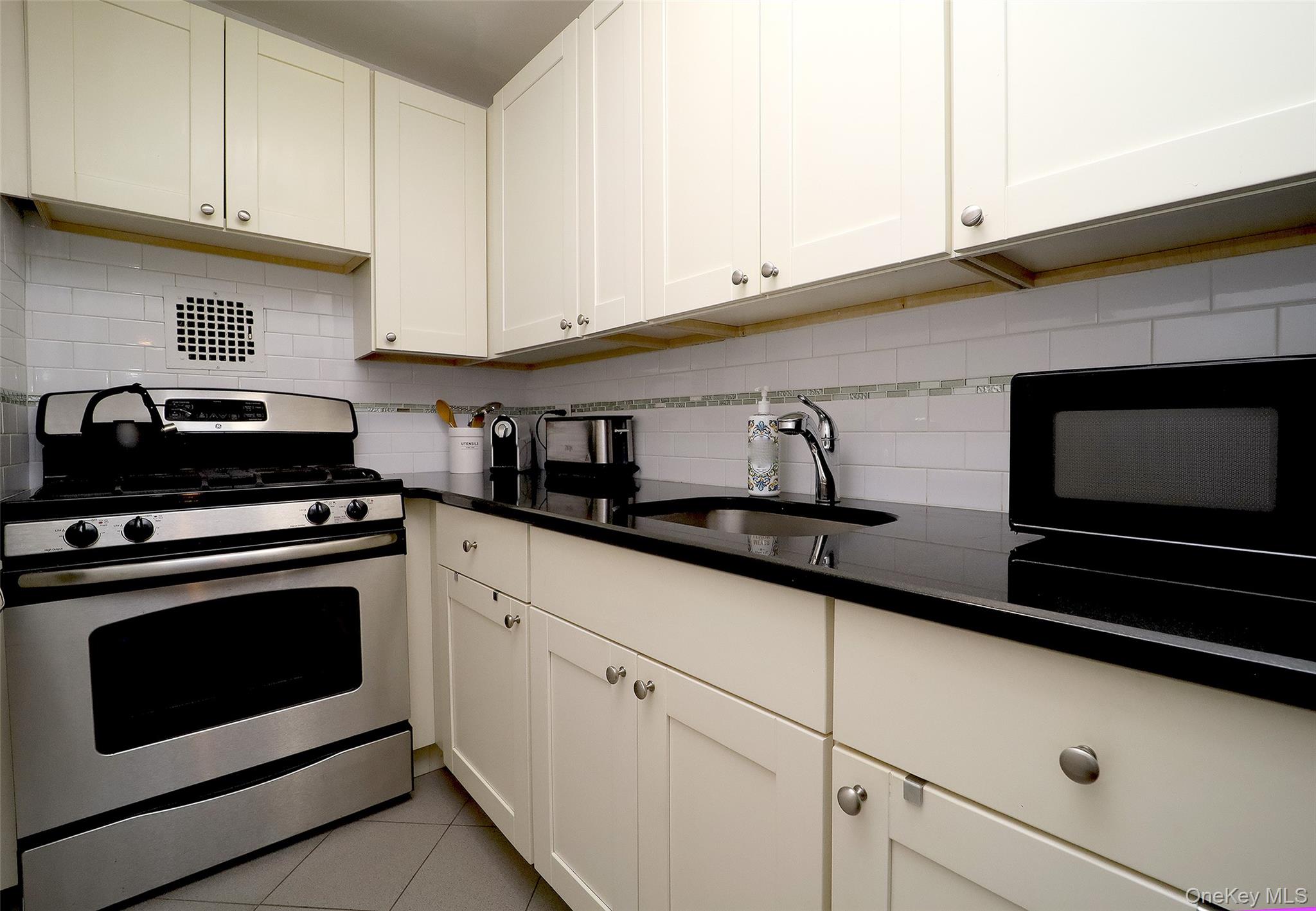 123-40 83rd Avenue # 1A, Kew Gardens, NY 11415