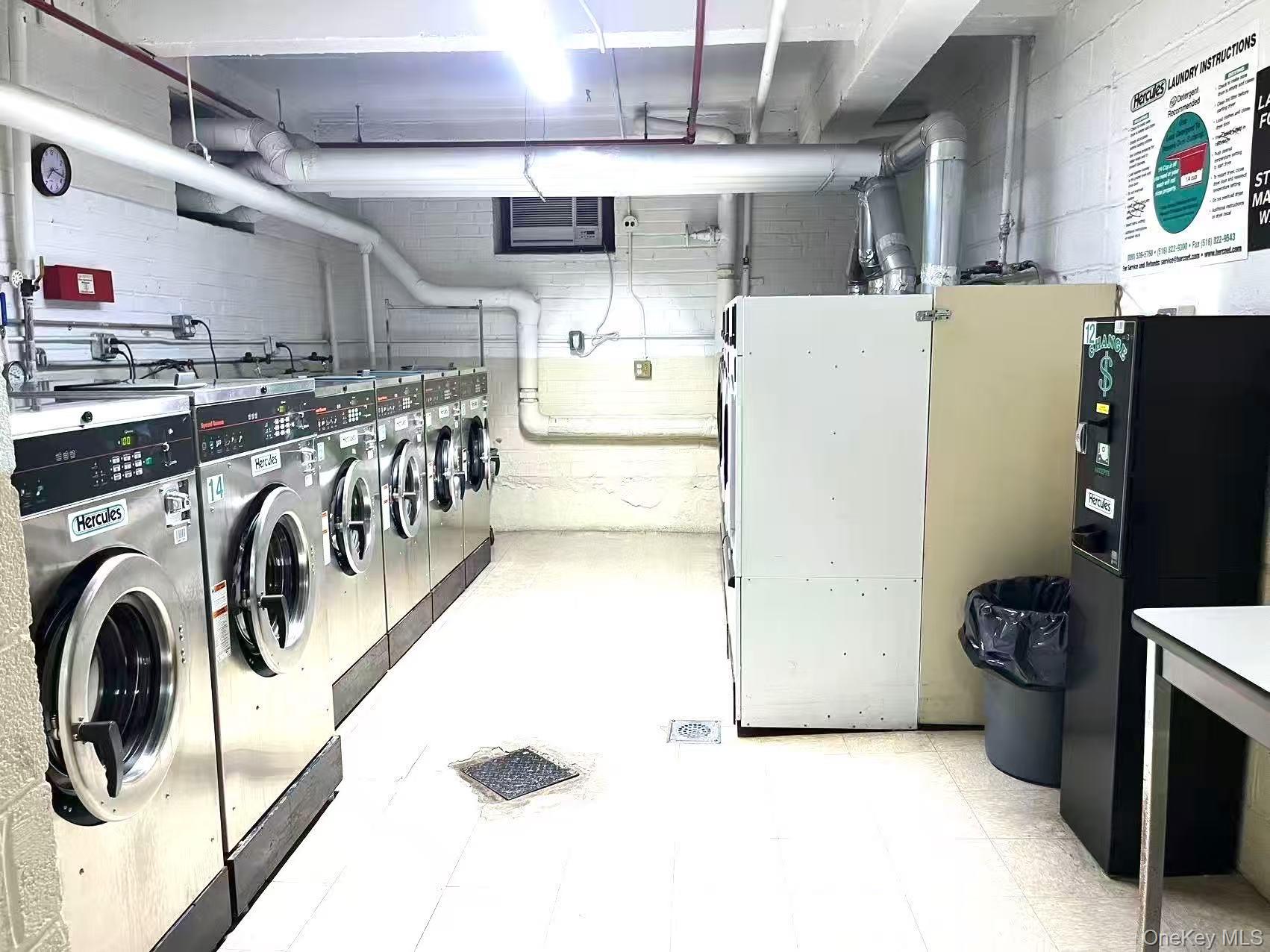 31-50 140th St # 1L, Flushing, NY 11354