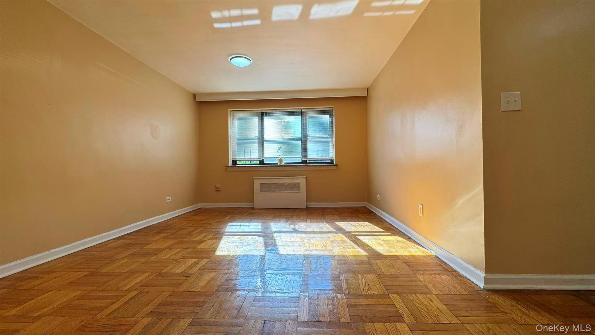 31-50 140th St # 1L, Flushing, NY 11354