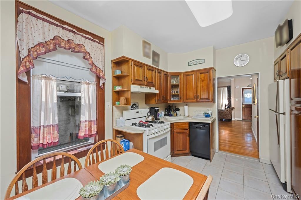 1259 80th Street, Brooklyn, NY 11228